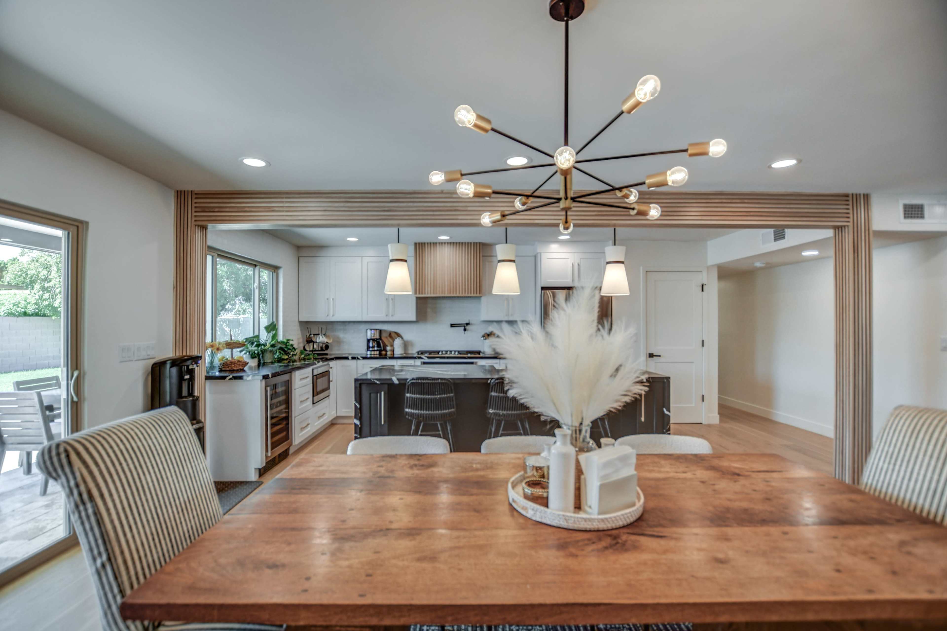 Light & Bright Open Floor Plan Transitional style AZ Family Ranch home Image in Paradise Valley Village, Scottsdale, AZ