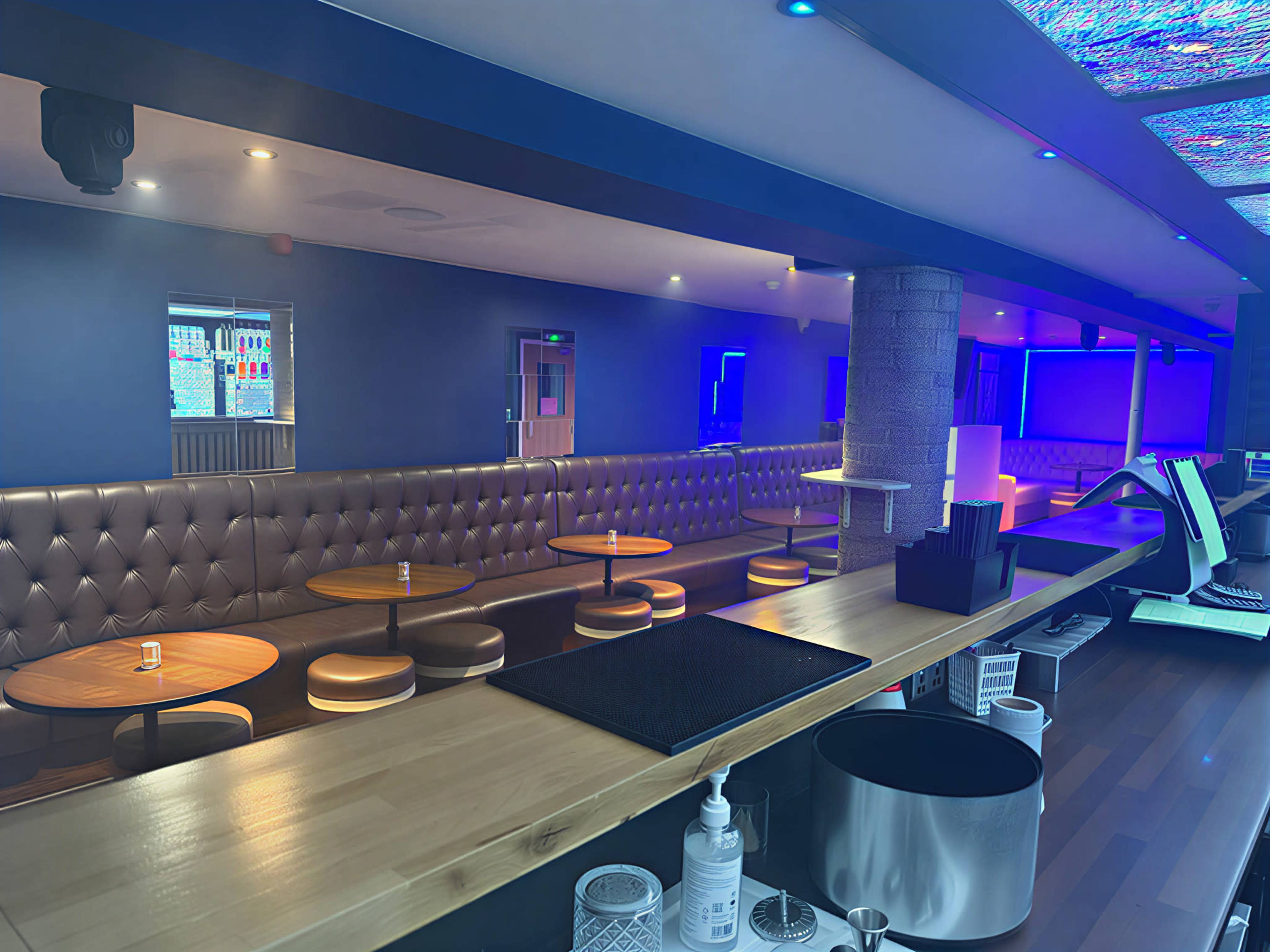 Intimate City Centre Basement Location Image in Central Retail District, Manchester, ENG