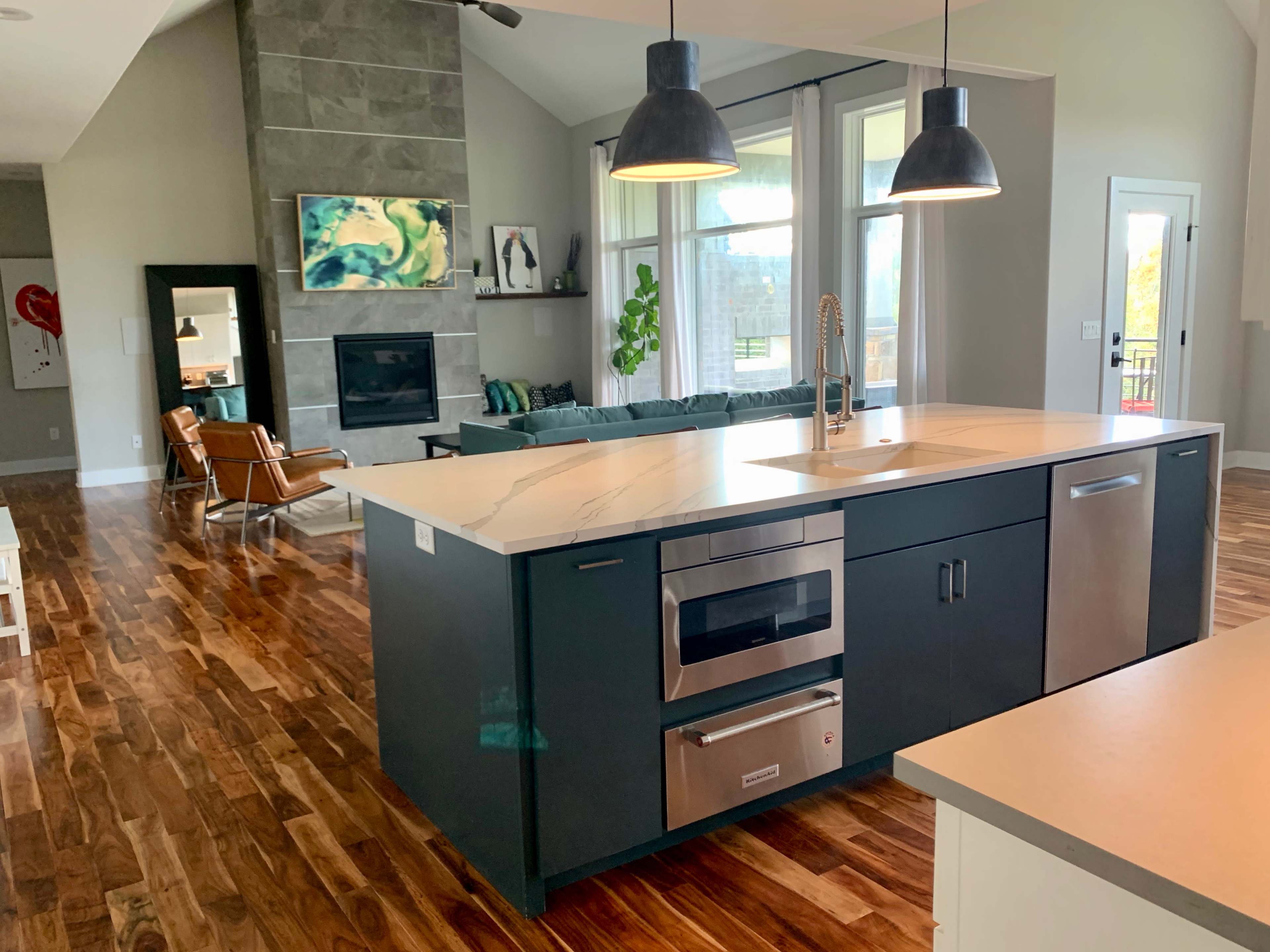 Unique designer estate - Production ready with multiple backdrops and an abundance of natural light Image in Miami Township, Miamisburg, OH