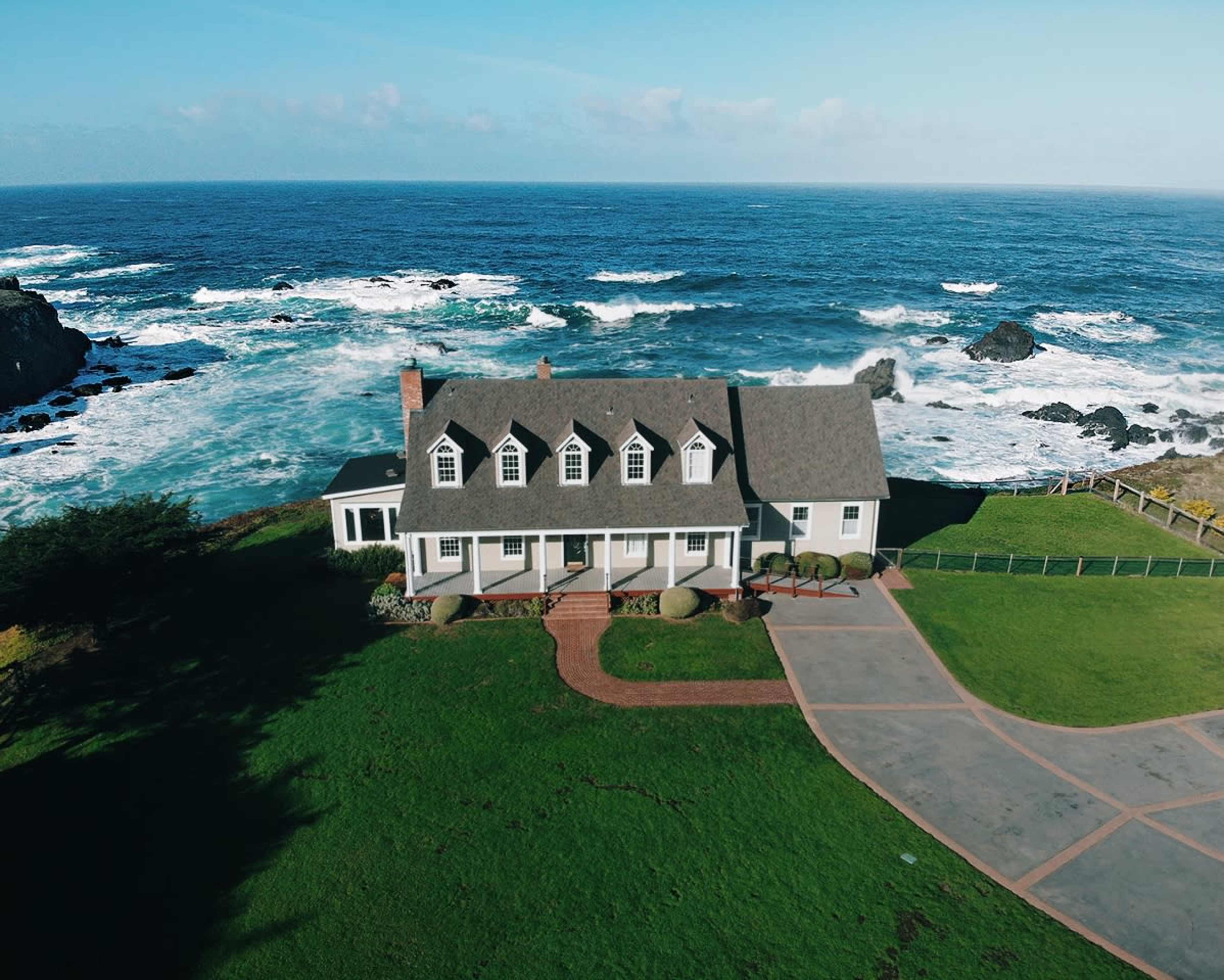 Cliffside mansion with fabulous ocean view and parklike setting Image in Caspar, Caspar, CA