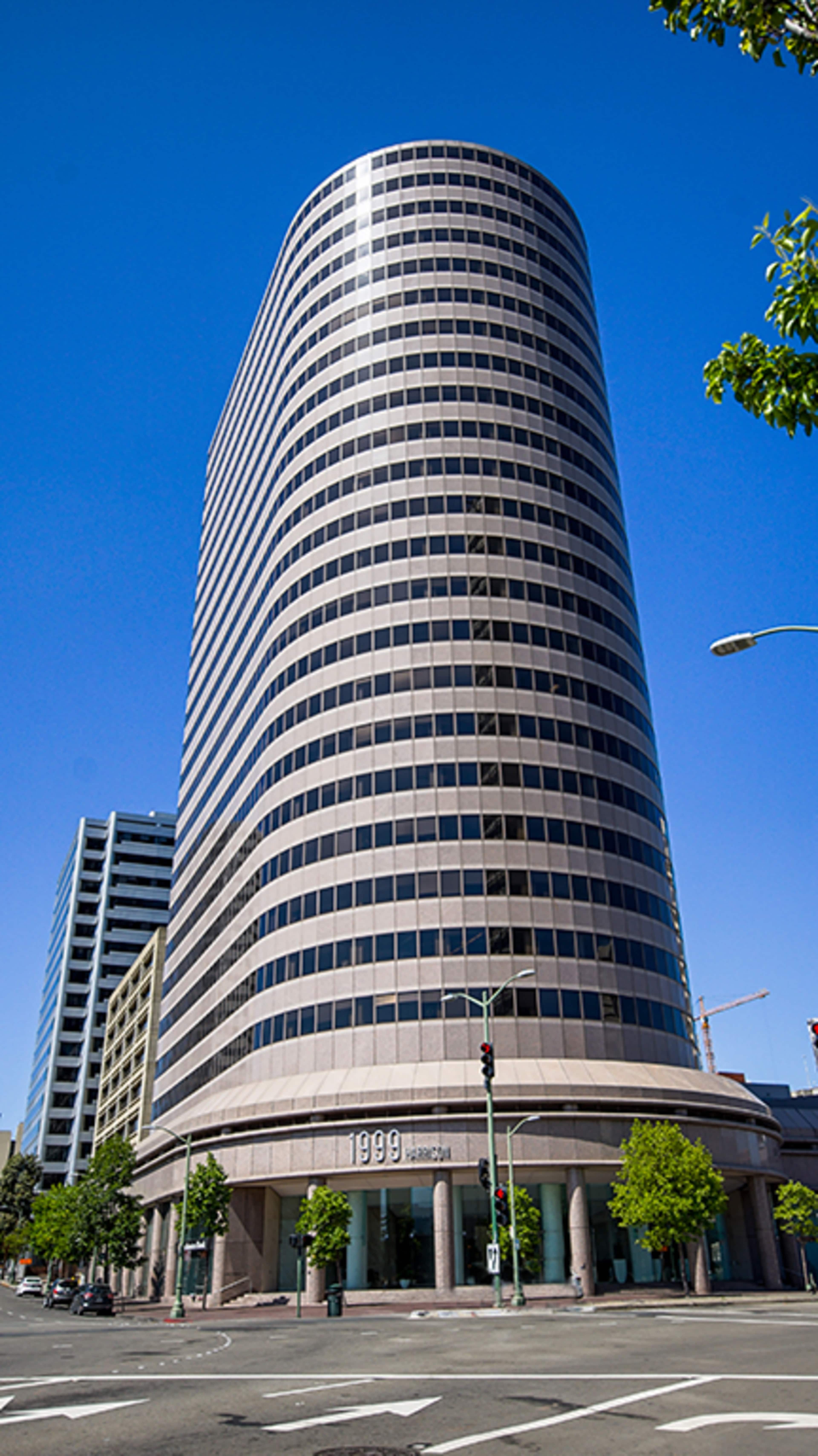Cost effective space for your client meeting, interview, Zoom call or just a quiet place to work Image in Downtown Oakland, Oakland, CA