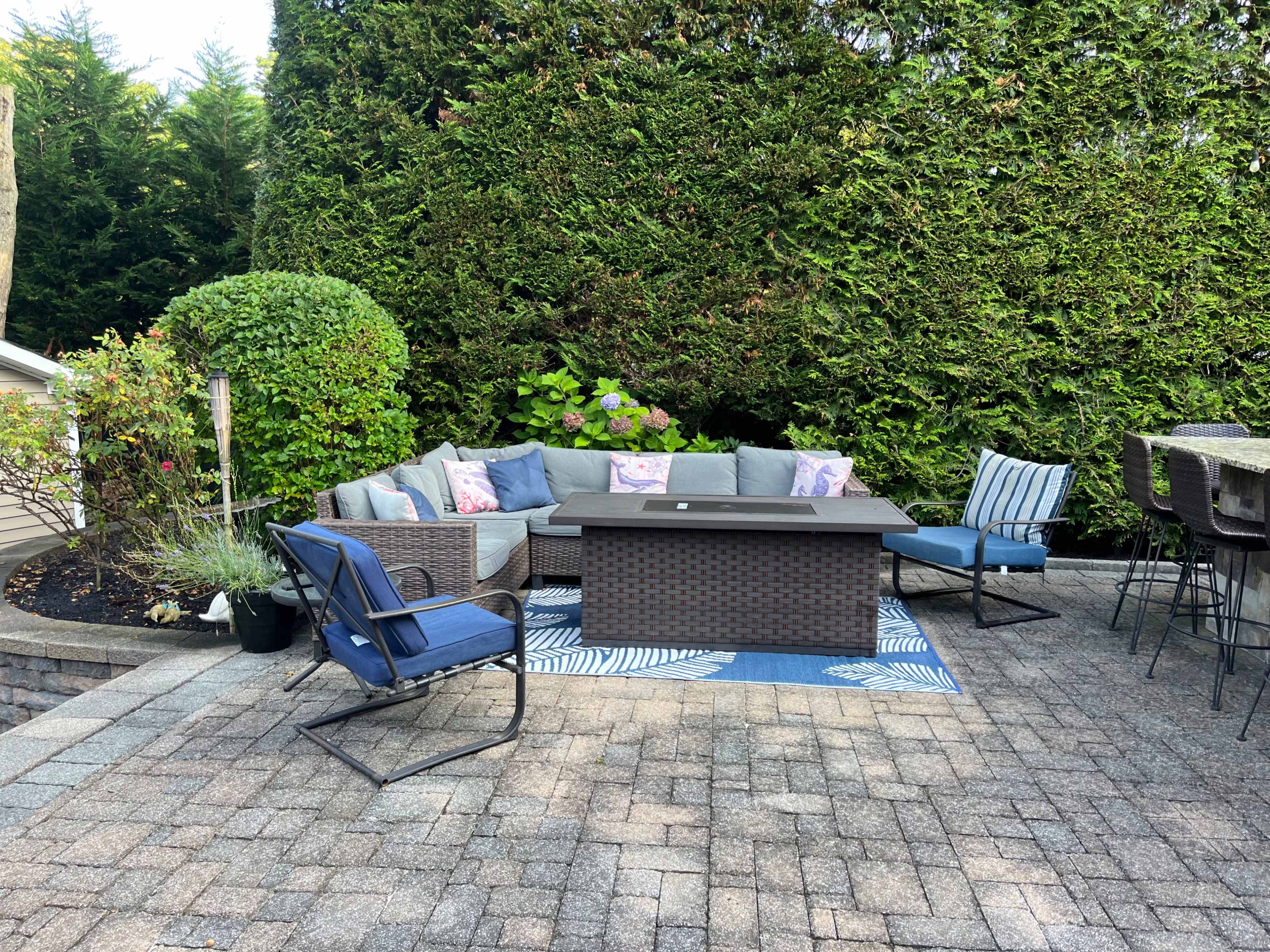 Country setting with charm Image in Brookhaven, shirley, NY