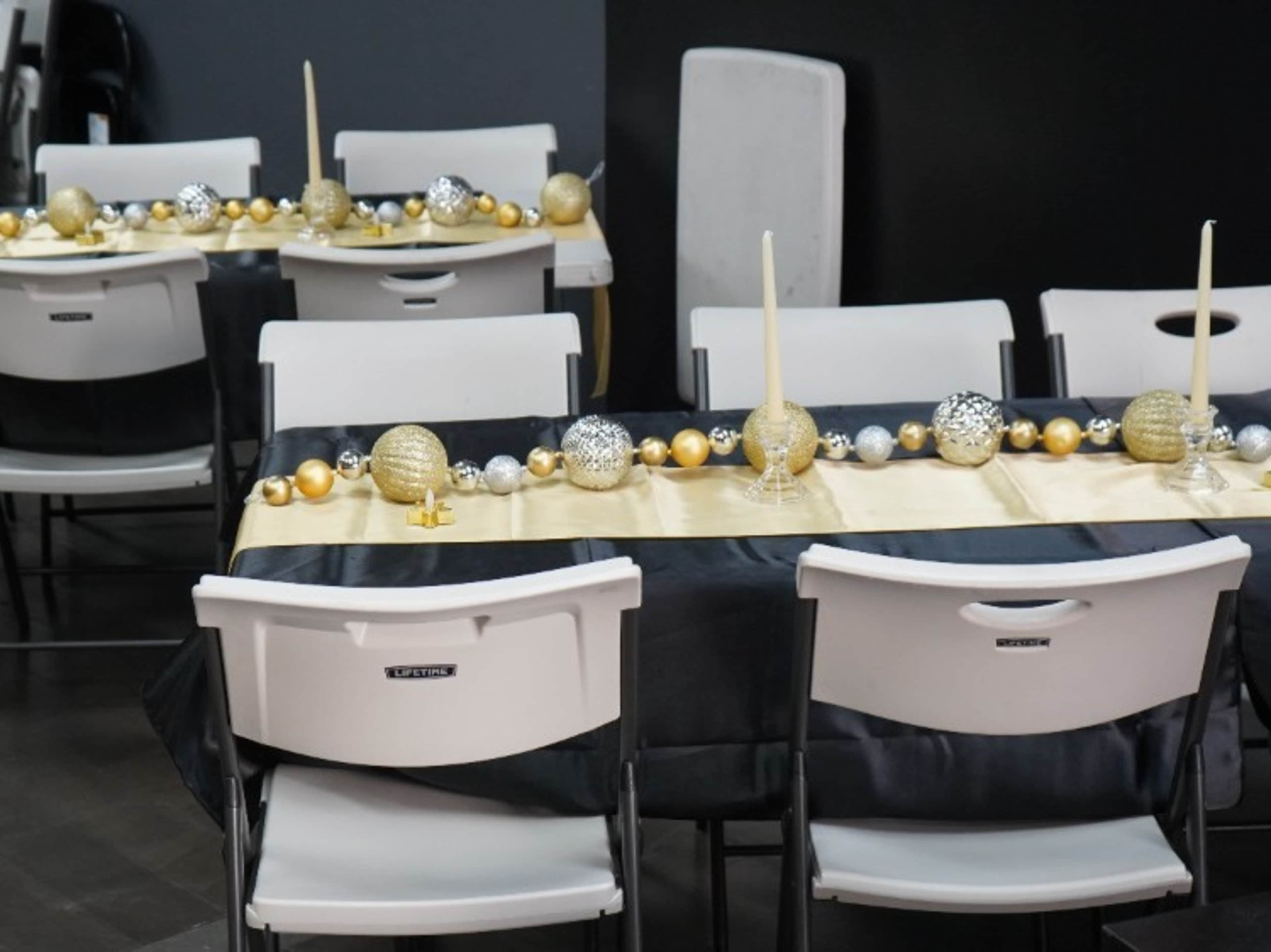 4 tables & 20 chairs