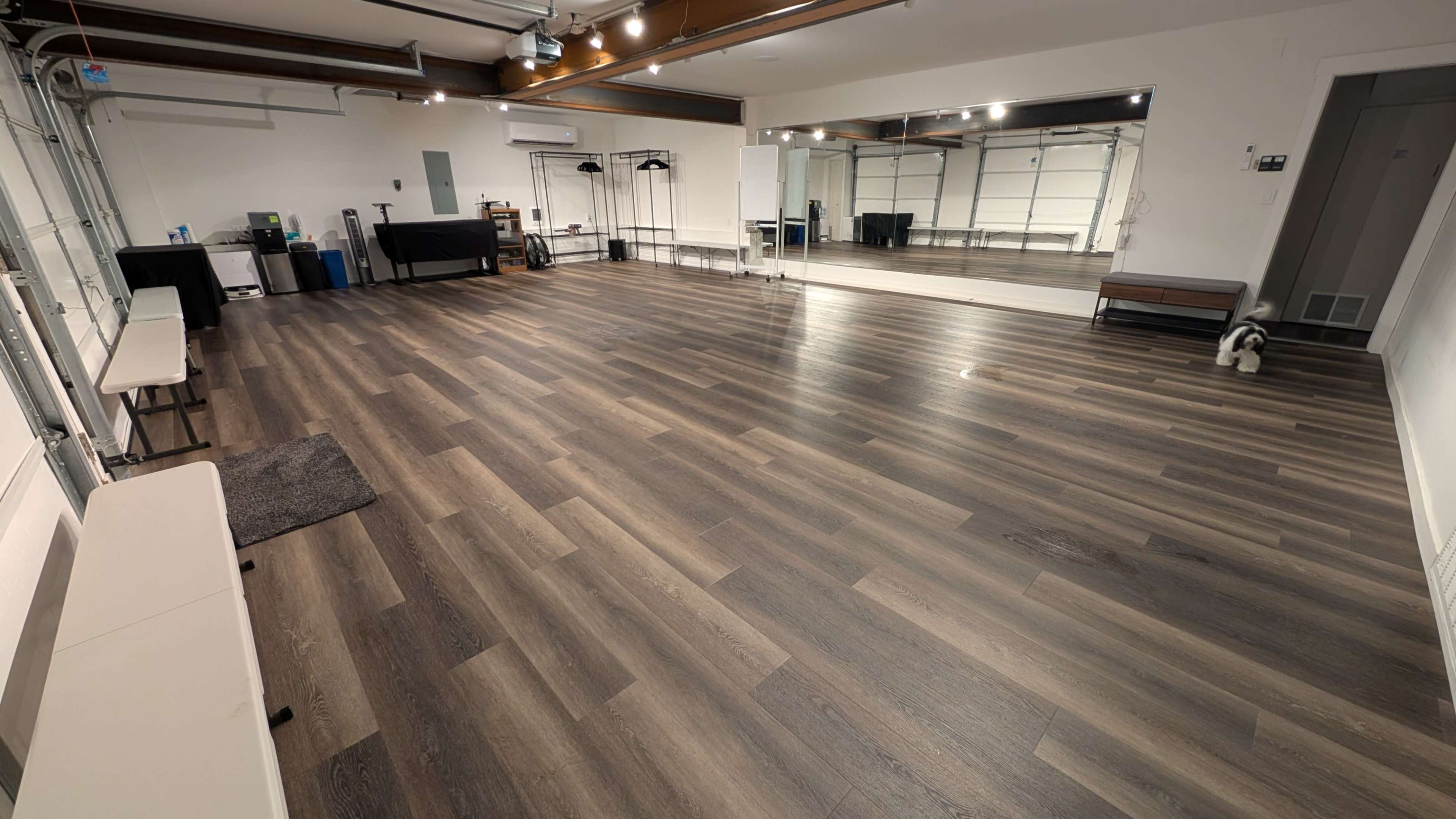 Spacious Garage Studio with AC Image in Tukwila, Tukwila, WA