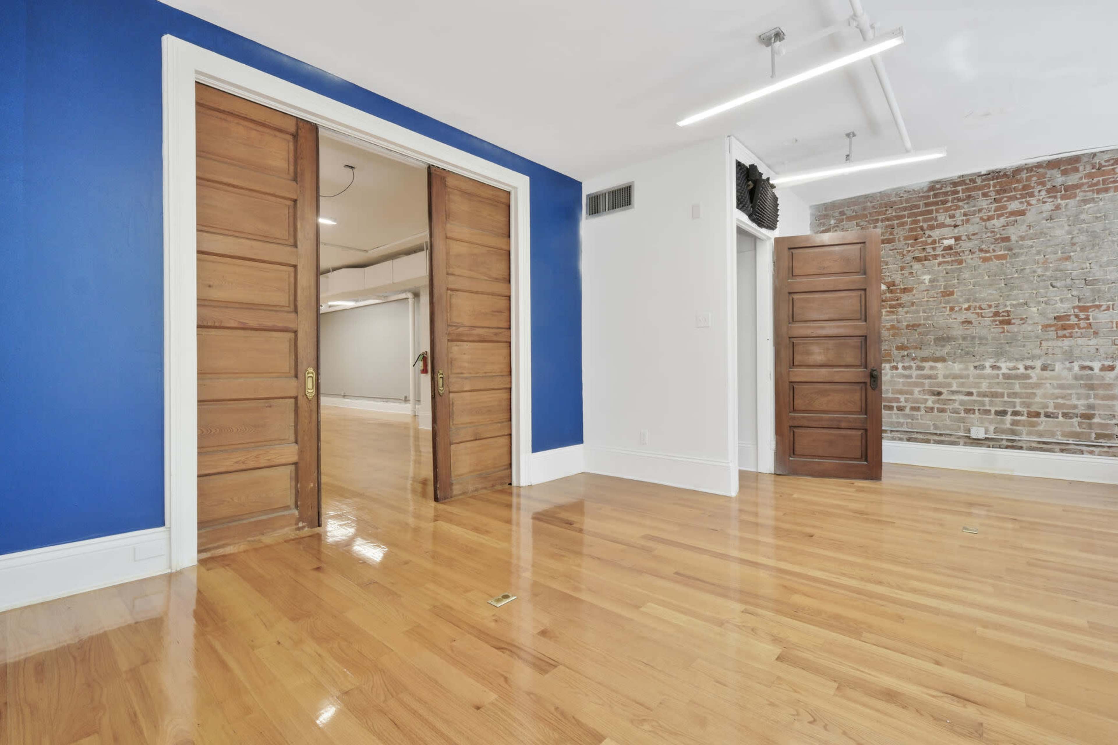 Top of the Line Event space, great for engagement Parties, meetings, dancing, and more!!! Image in 11th Ward, New Orleans, LA