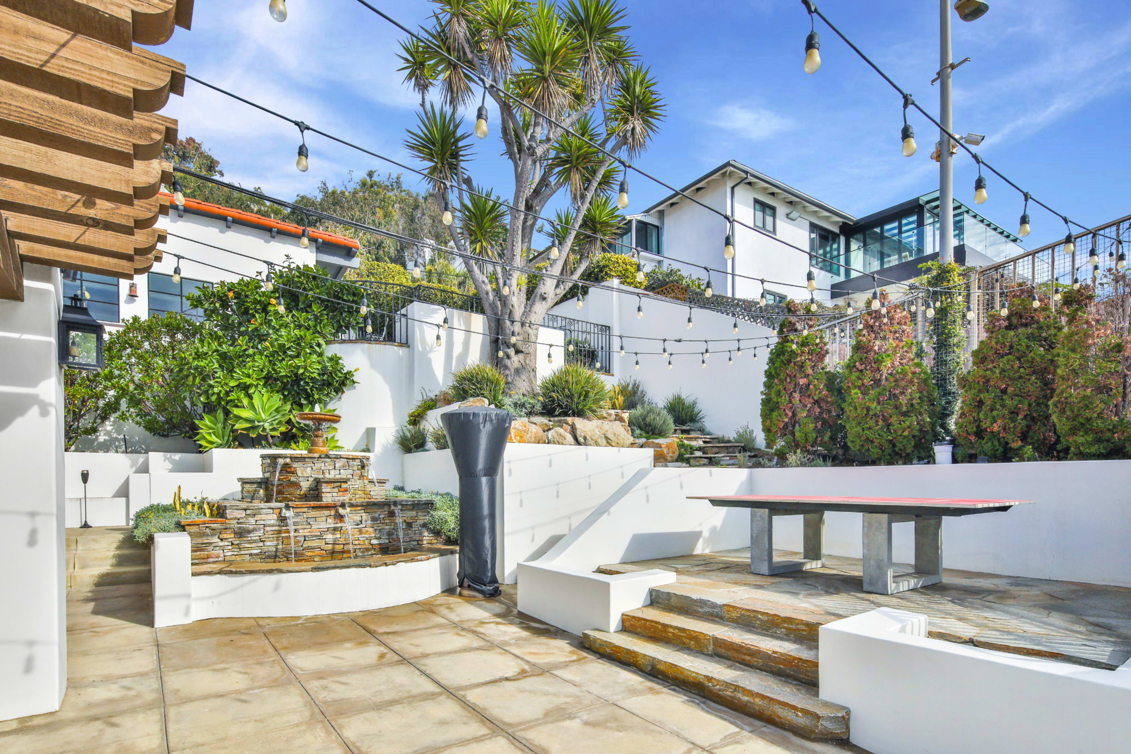 Surfside on PCH - 2nd Floor Grand Room Image in Pacific Palisades, Pacific Palisades, CA