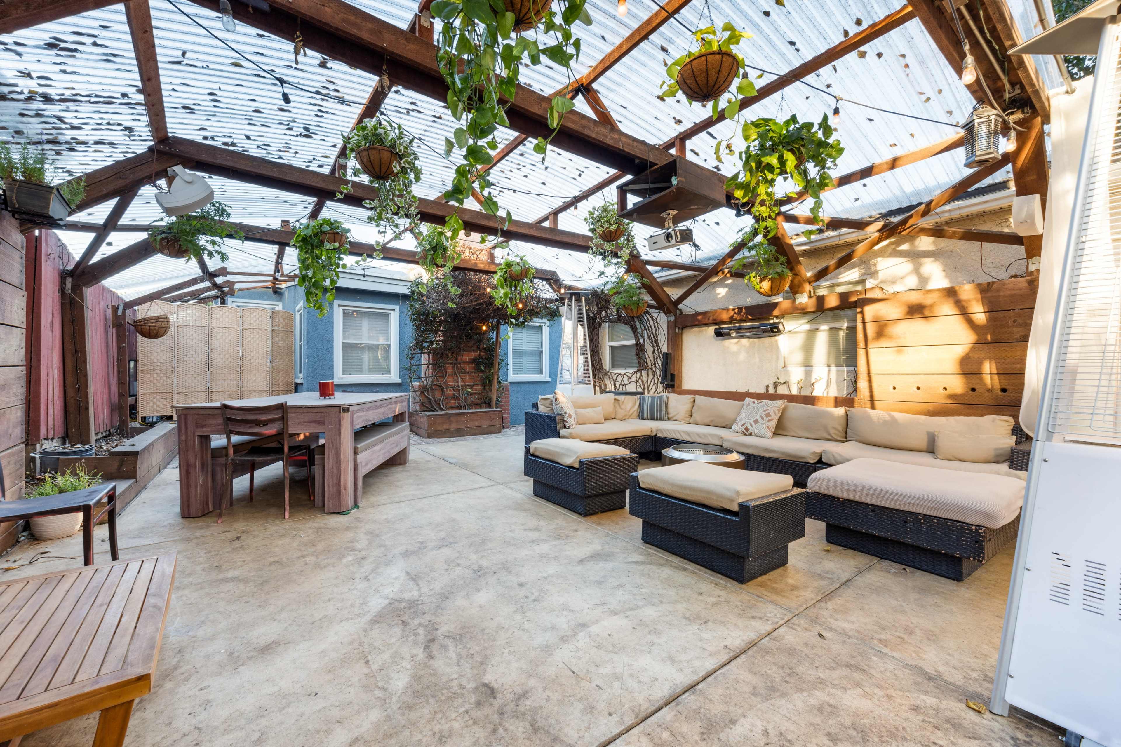 Large Magical Outdoor Space in Inglewood Image in Hyde Park, Los Angeles, CA