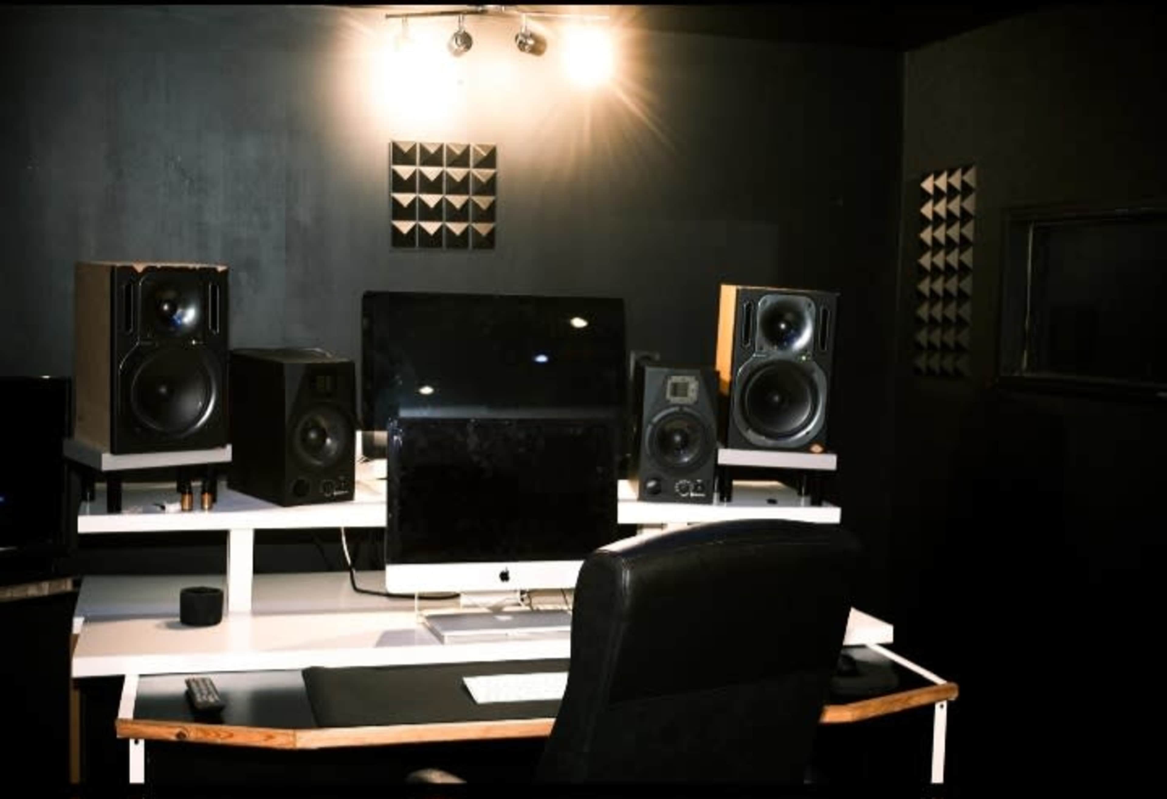 Studio podcast / musique à petit prix Image in , Alfortville, 
