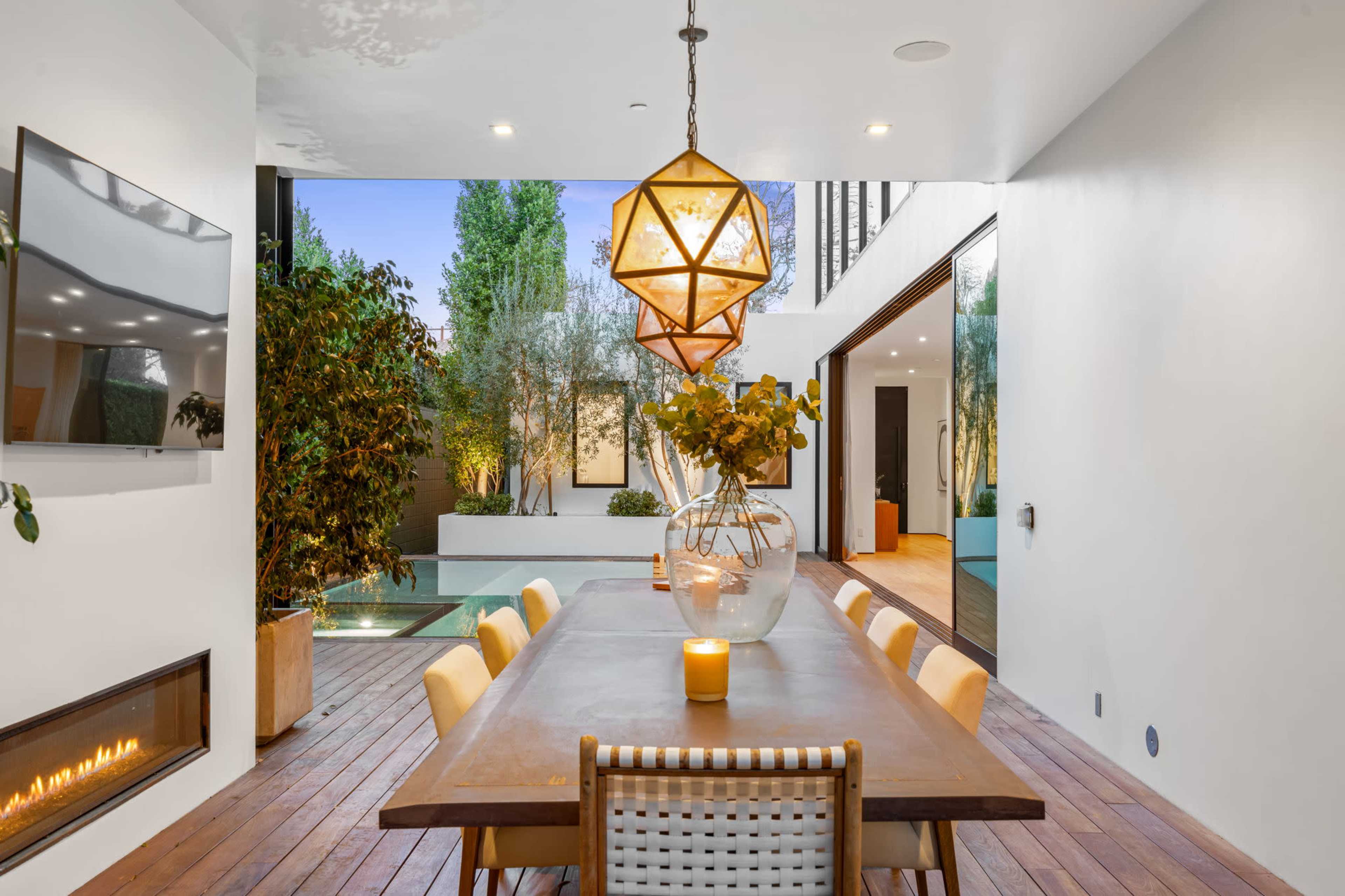 Modern Mansion w/ Pool Courtyard & Contemporary Interior Image in Beverly Grove, Los Angeles, CA