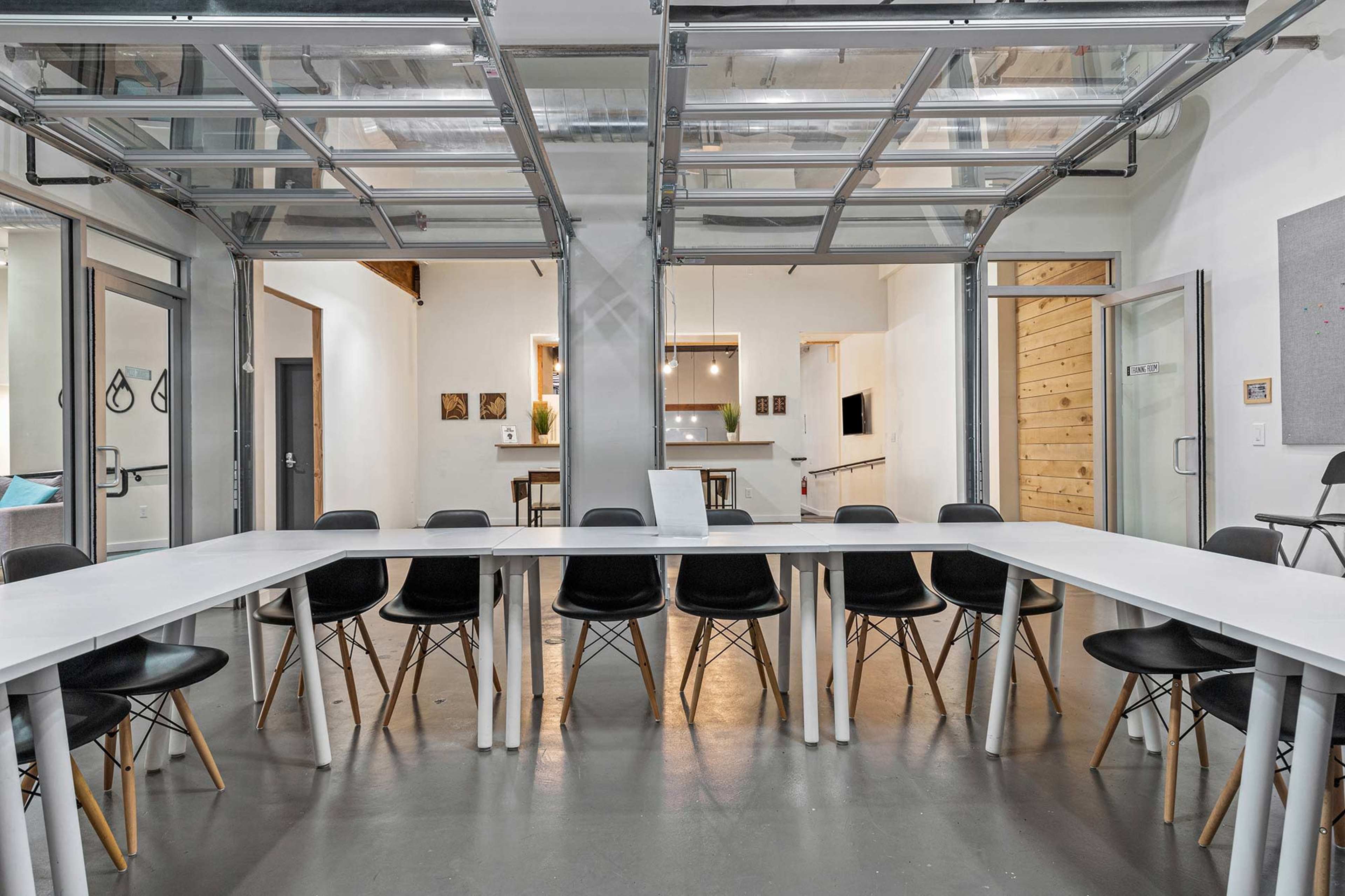 Large Meeting or Training Room in Paso Robles for up to 30 people with flexible layout options Image in Paso Robles, Paso Robles, CA