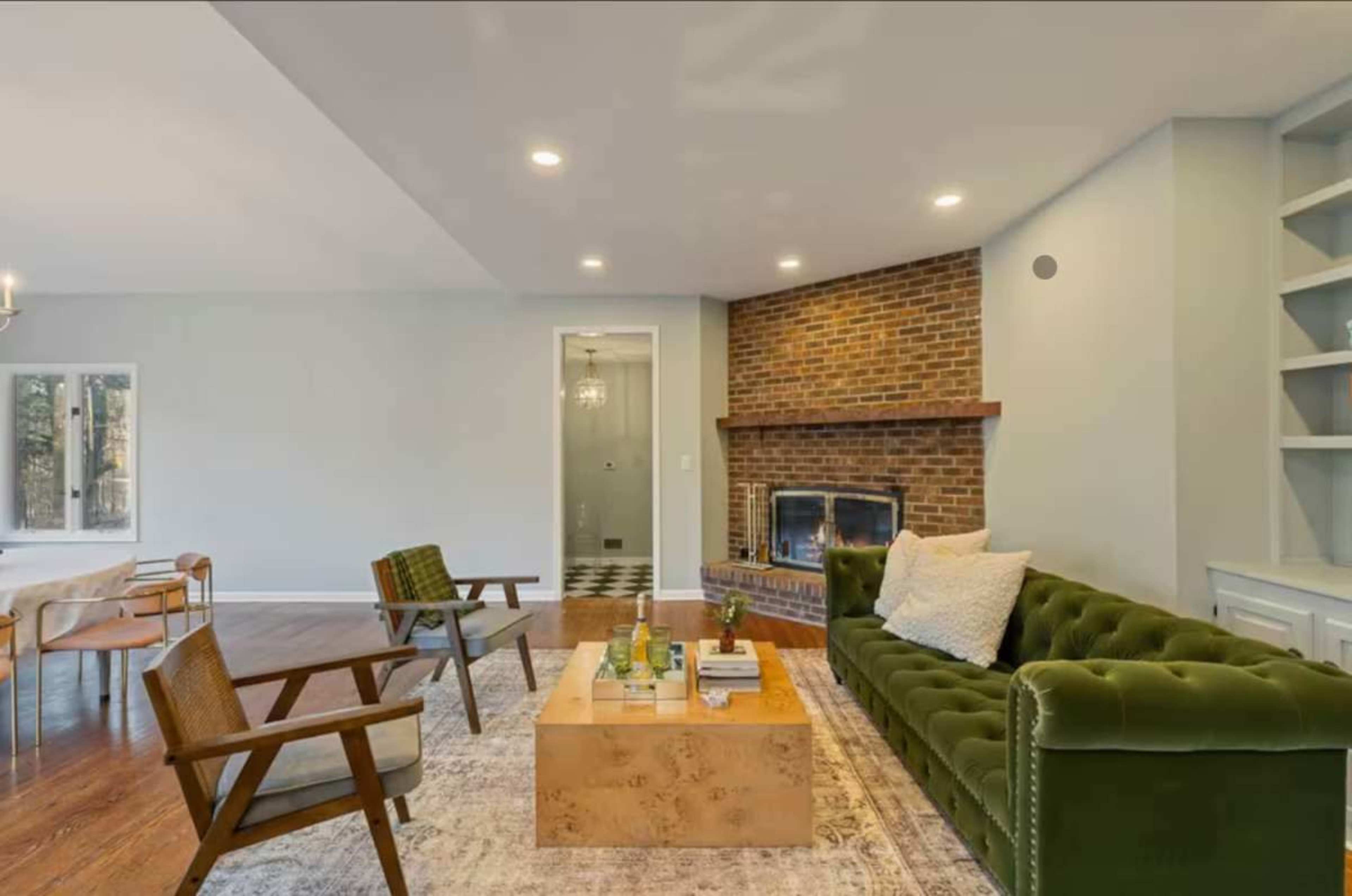 Suburban Mini Estate 3.5 acres Image in Ramapo, Suffern, NY