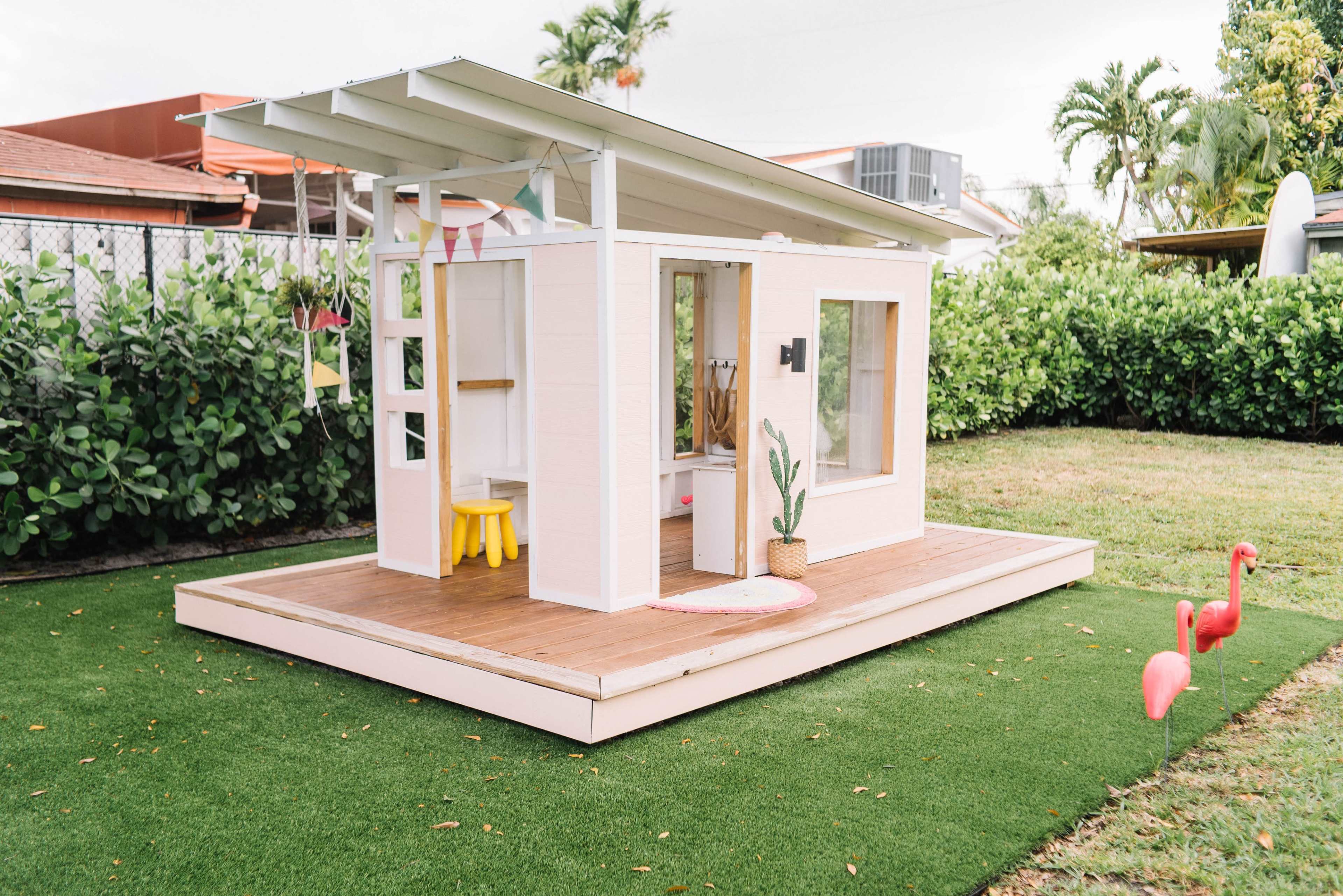 Mid-Century Modern Kids Playhouse and Playground Image in Hallandale Beach, HALLANDALE BEACH, FL