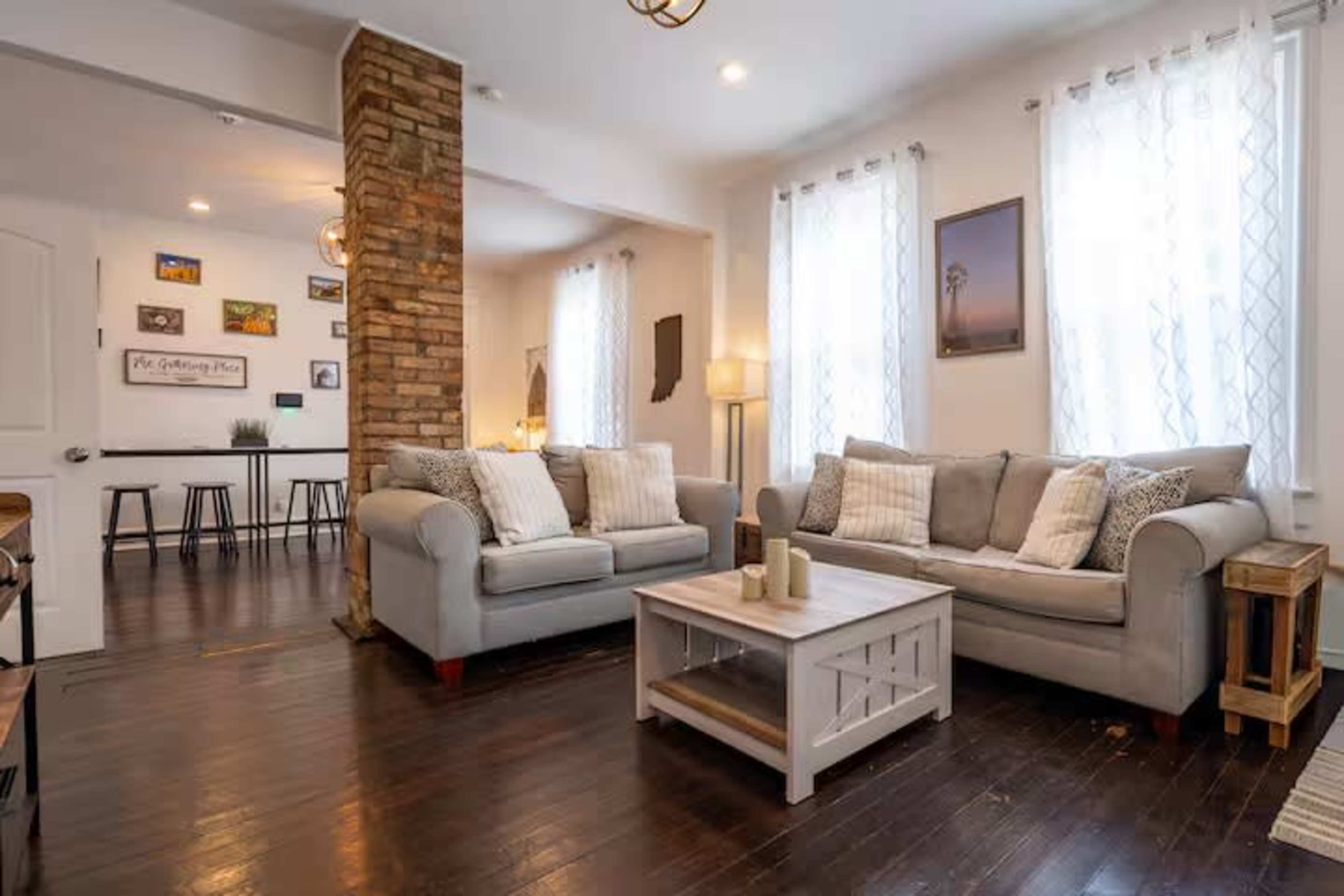 Downtown, Open space Farmhouse Image in Old Southside, Indianapolis, IN