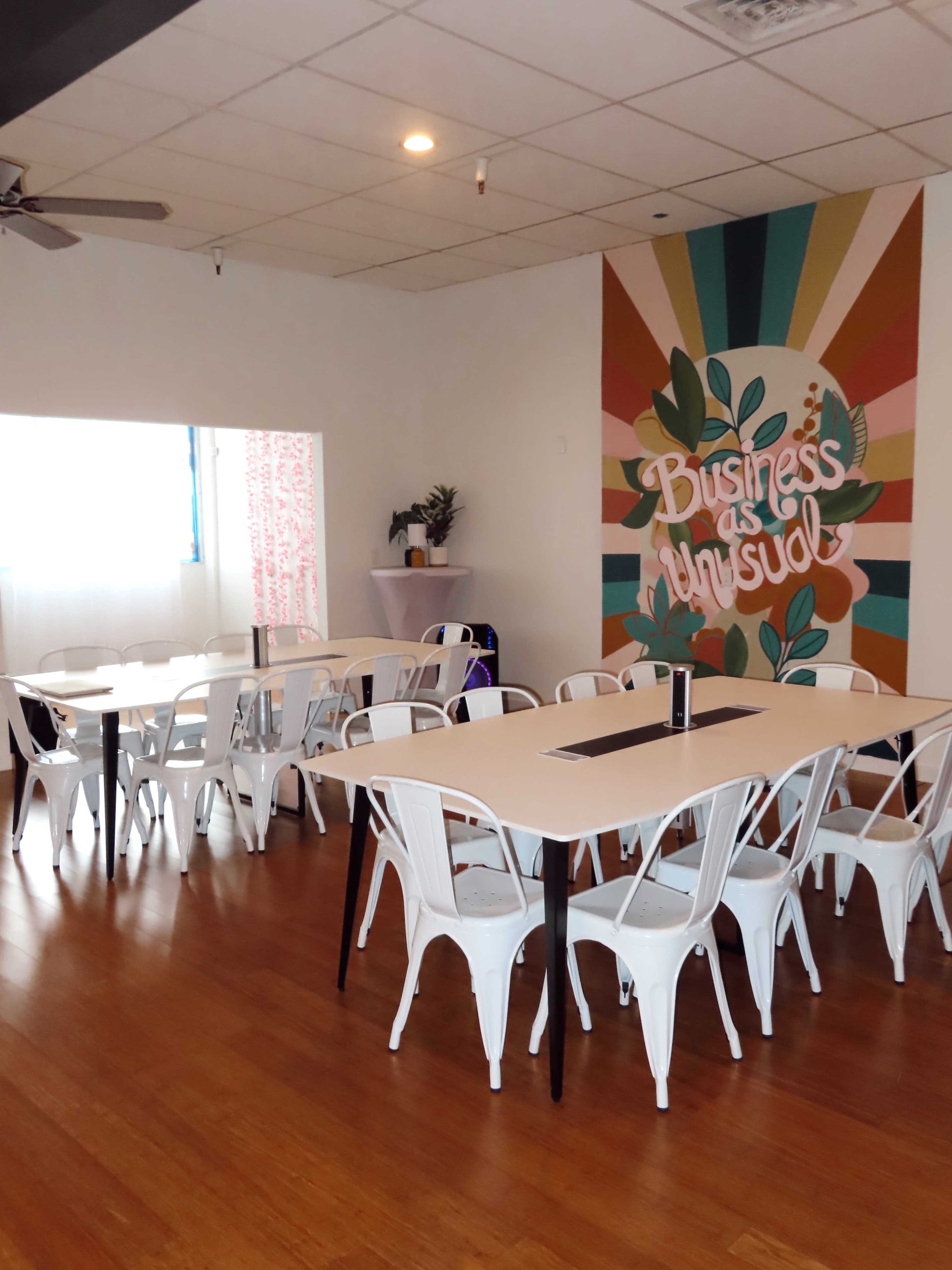 Downtown Puyallup Co-Working space designed by Women Entrepreneurs Image in Puyallup, Puyallup, Washington, WA