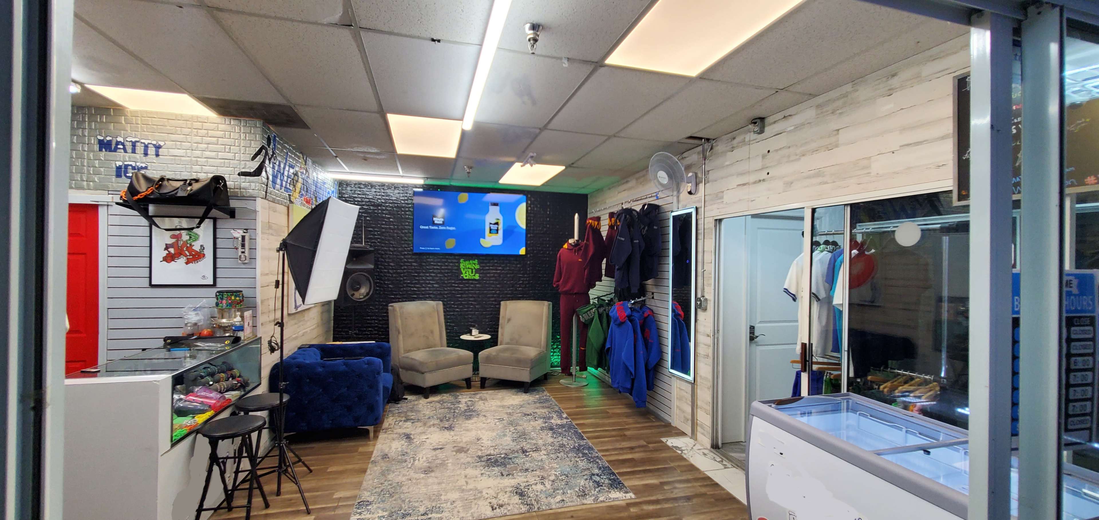 A Retail space designed for podcast, photo shoots and MORE. Image in Camp Springs, Temple Hills, MD