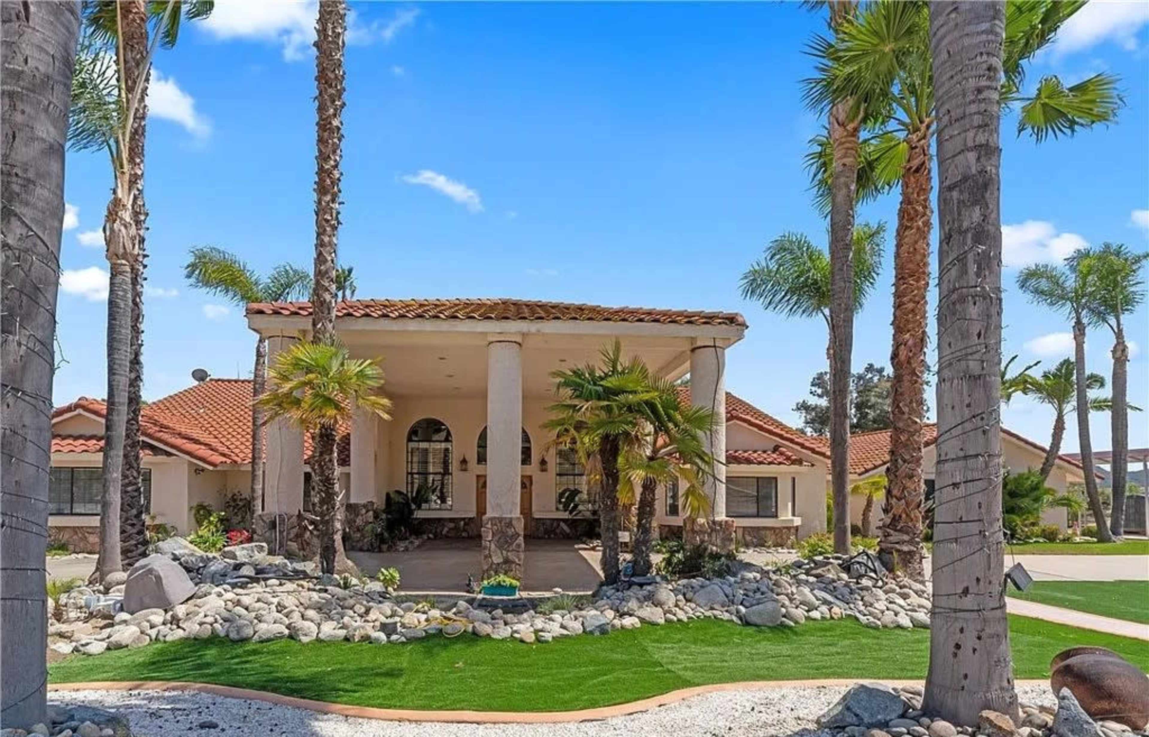 Large Spacious Home on Over 2 Acres in Temecula! Image in Temecula, Temecula, CA