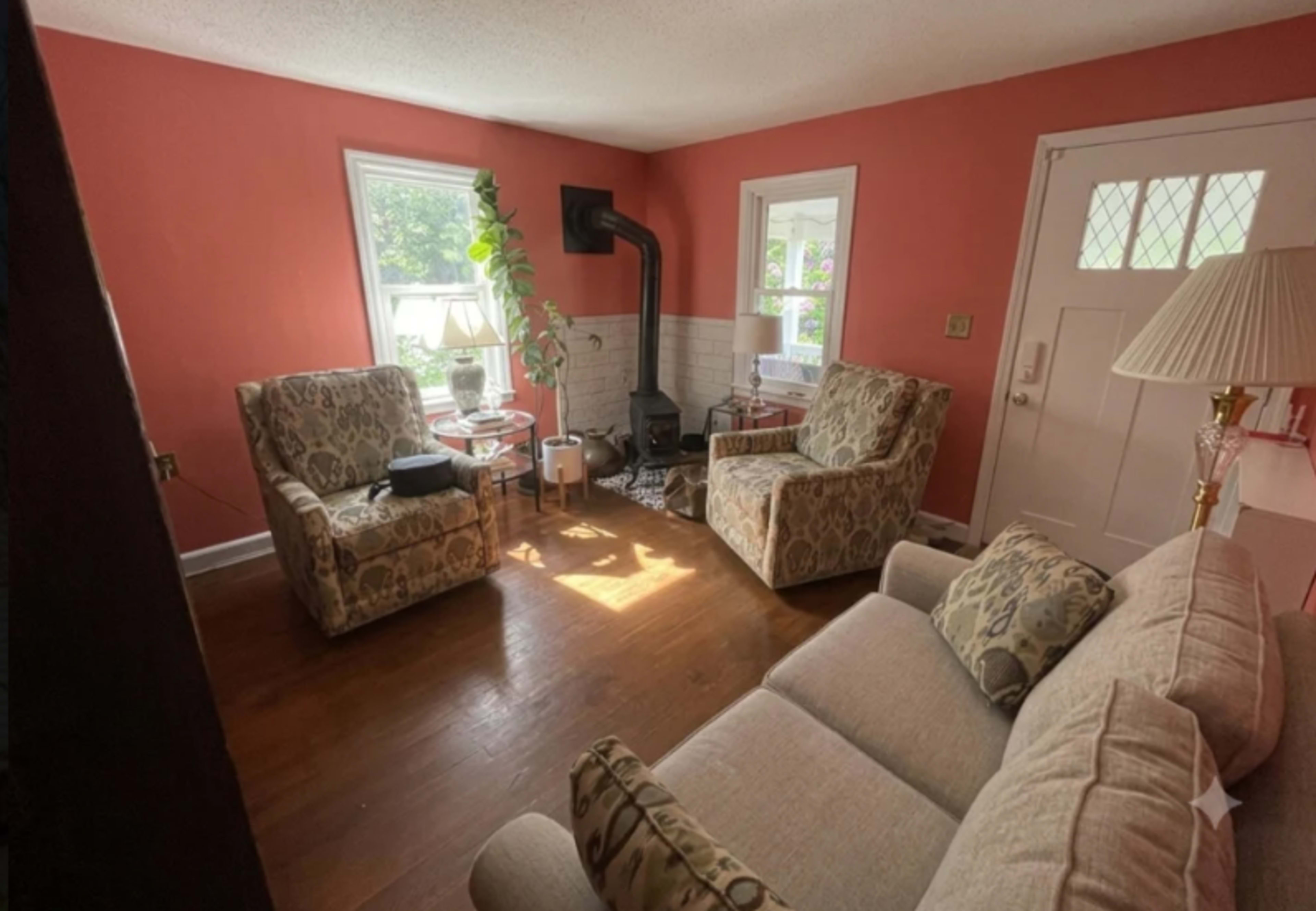 RedBird Cottage | Charming with Colorful Spaces & Garden Charm for Photoshoots & Intimate Events Image in River Forest, Kansas City, MO