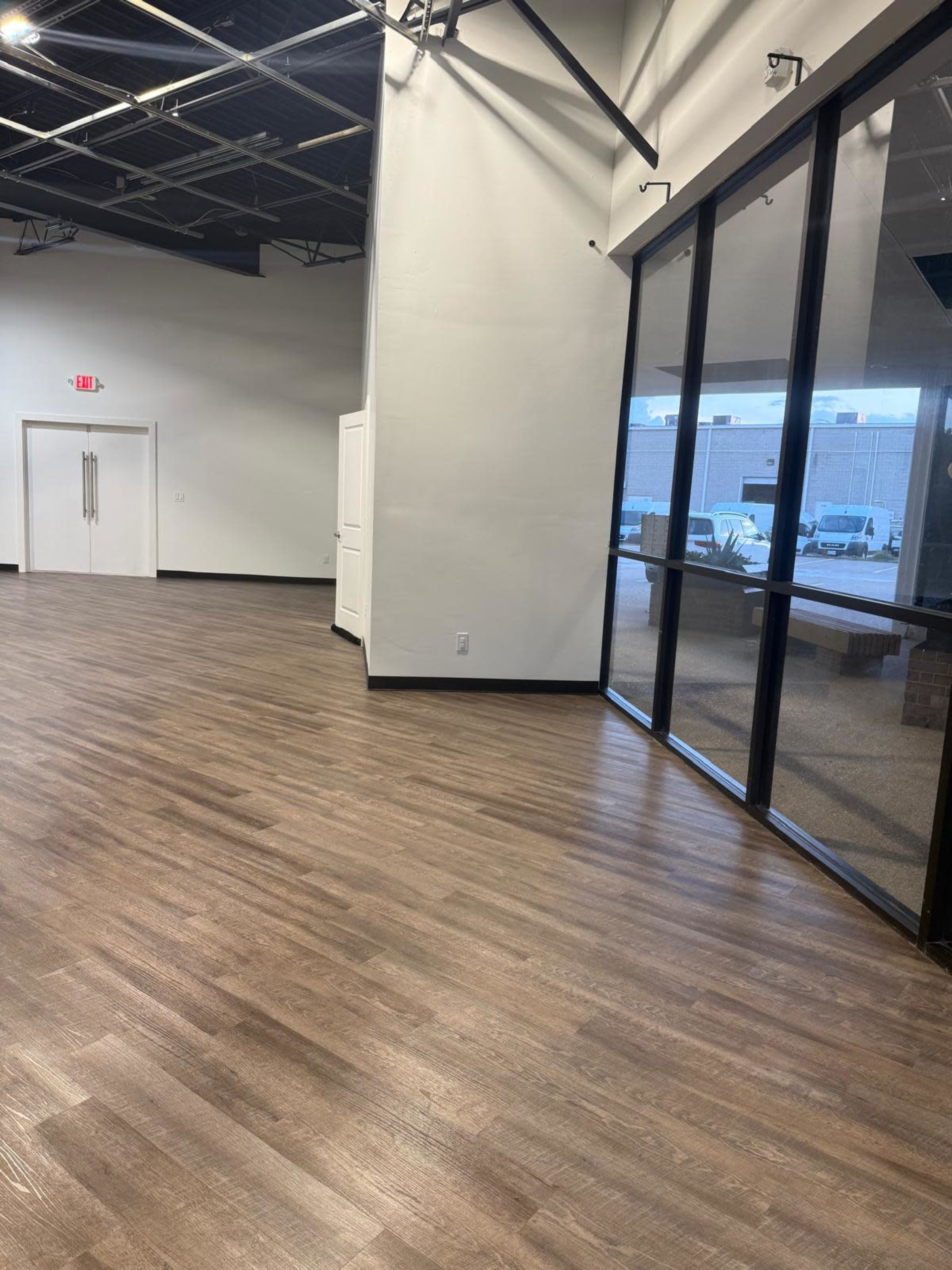 Dallas Cozy Event Studio Space 3 Minutes from the Galleria Mall Image in Farmers Branch, Dallas, TX