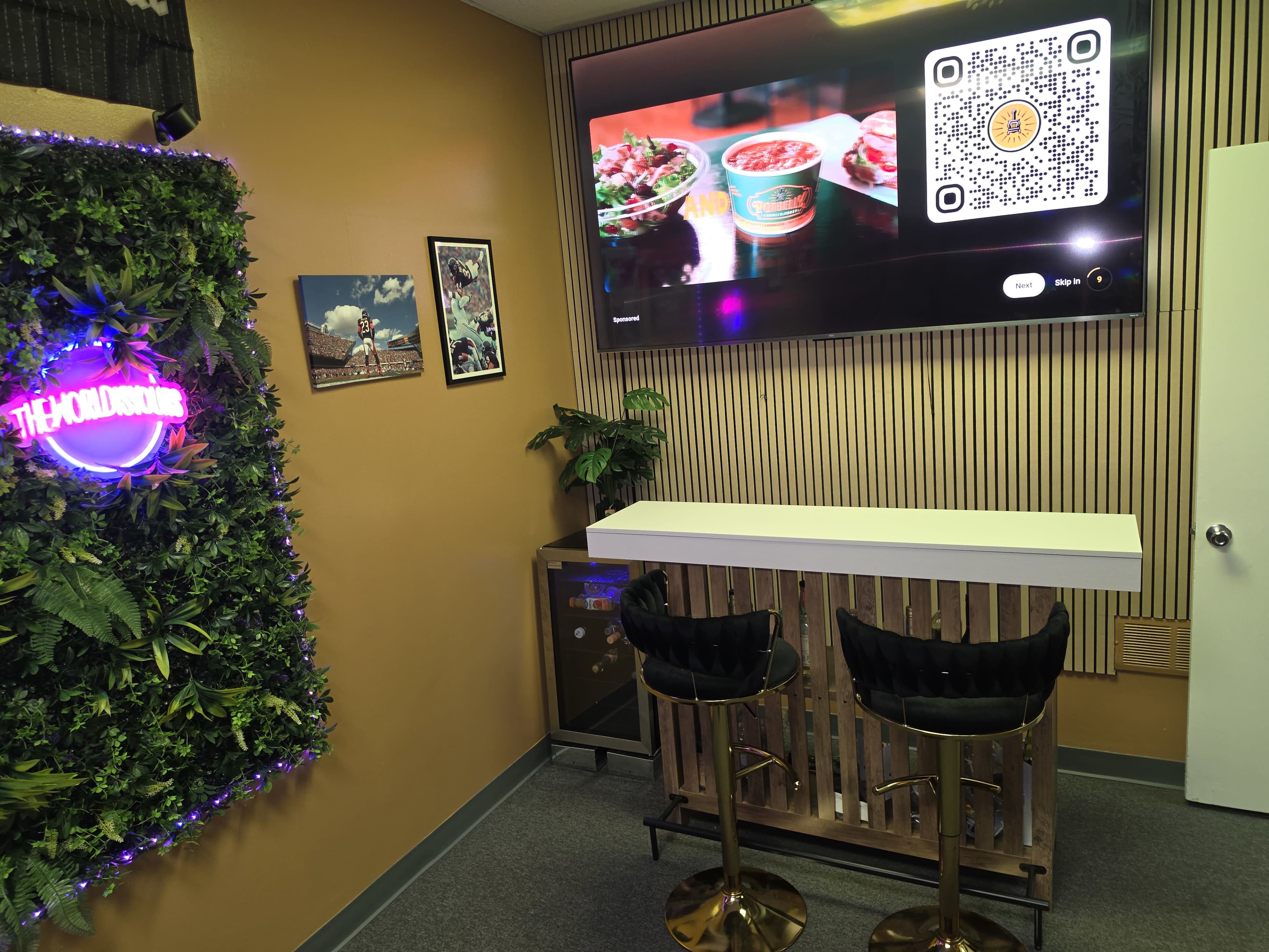 Content Warehouse Image in Thornton Township, South Holland, IL