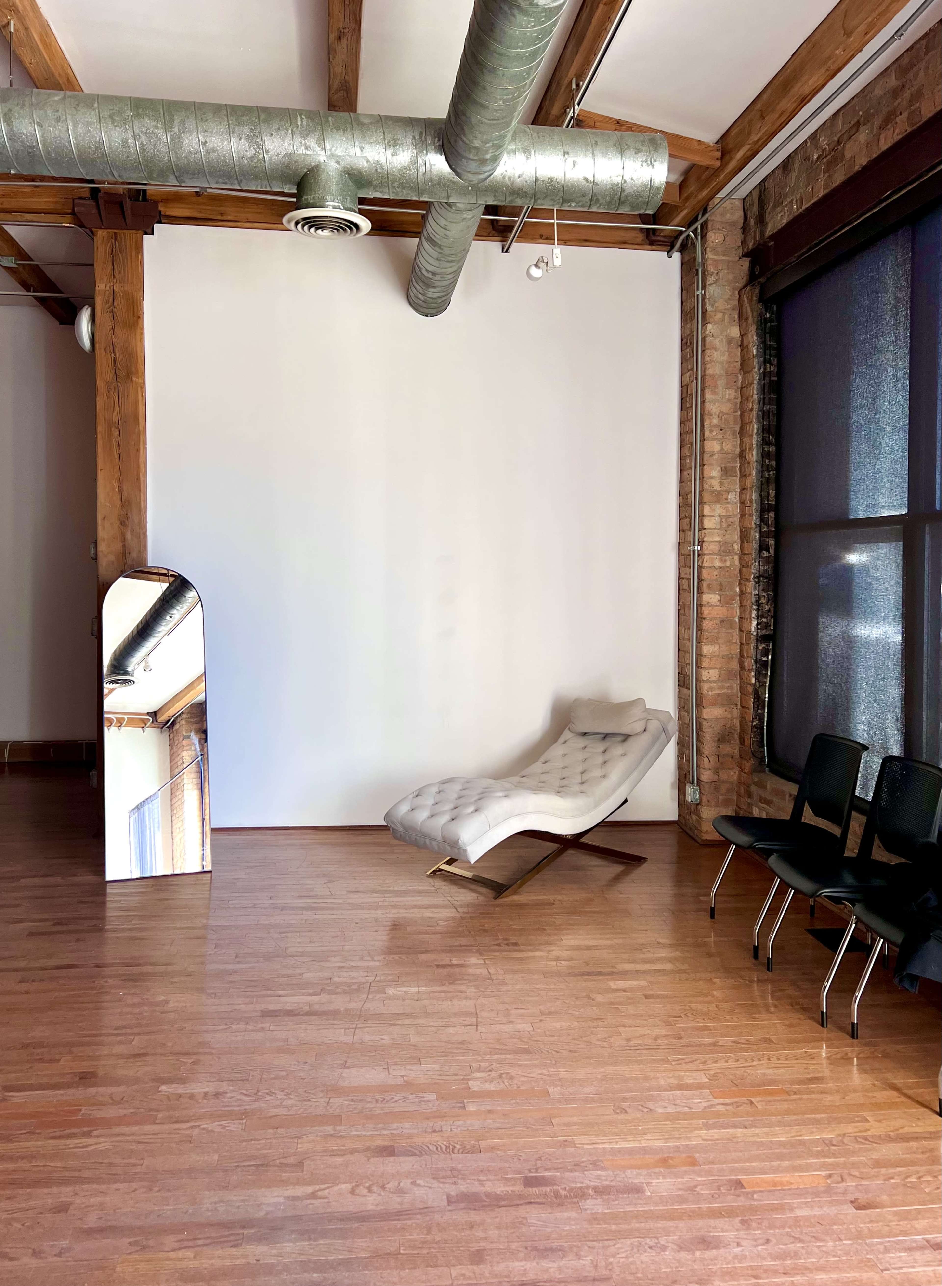 West Loop Loft Studio Image in West Town, Chicago, IL