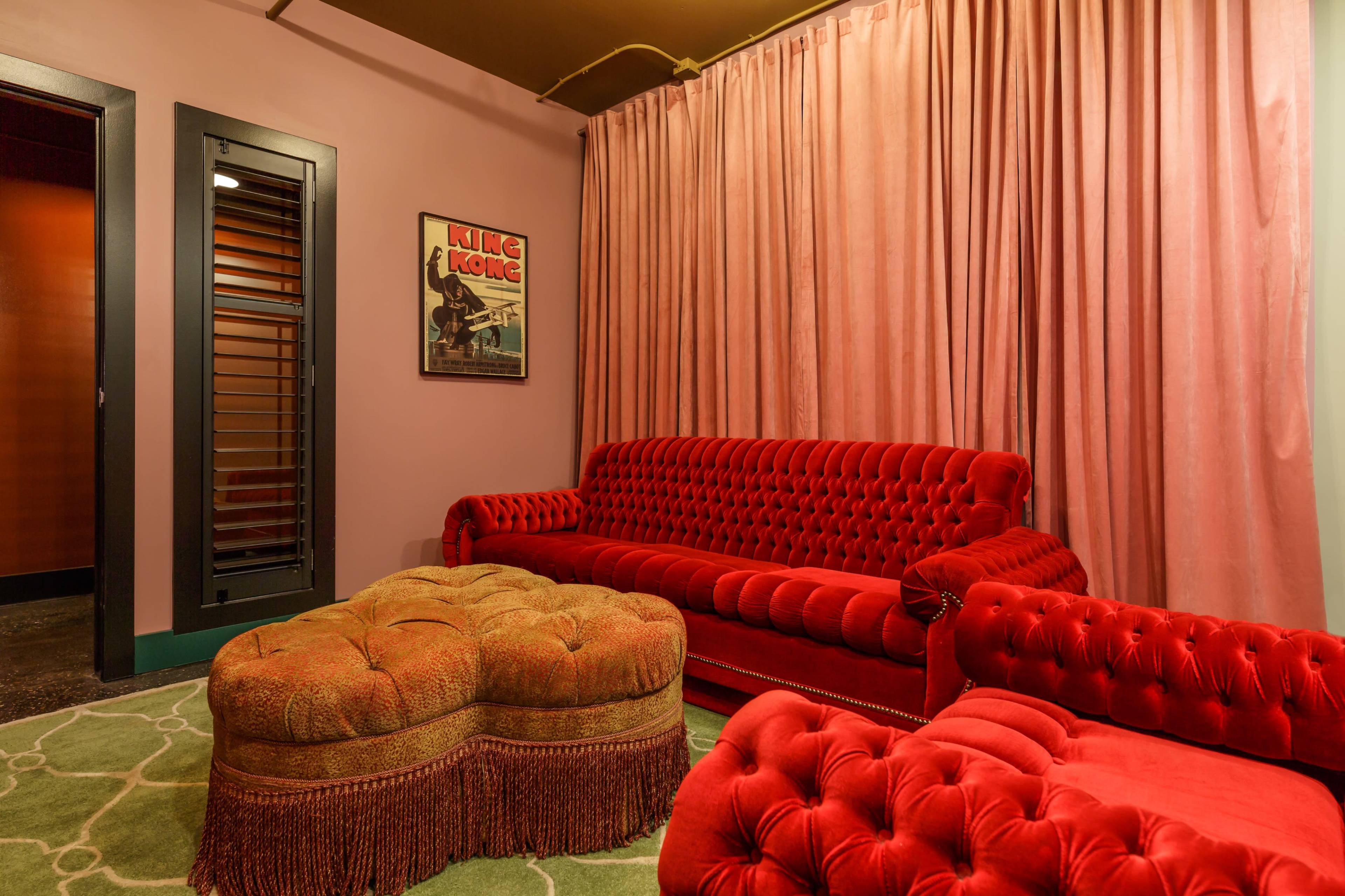 Red Scream Queen Room Image in Southeast Calgary, Calgary, AB