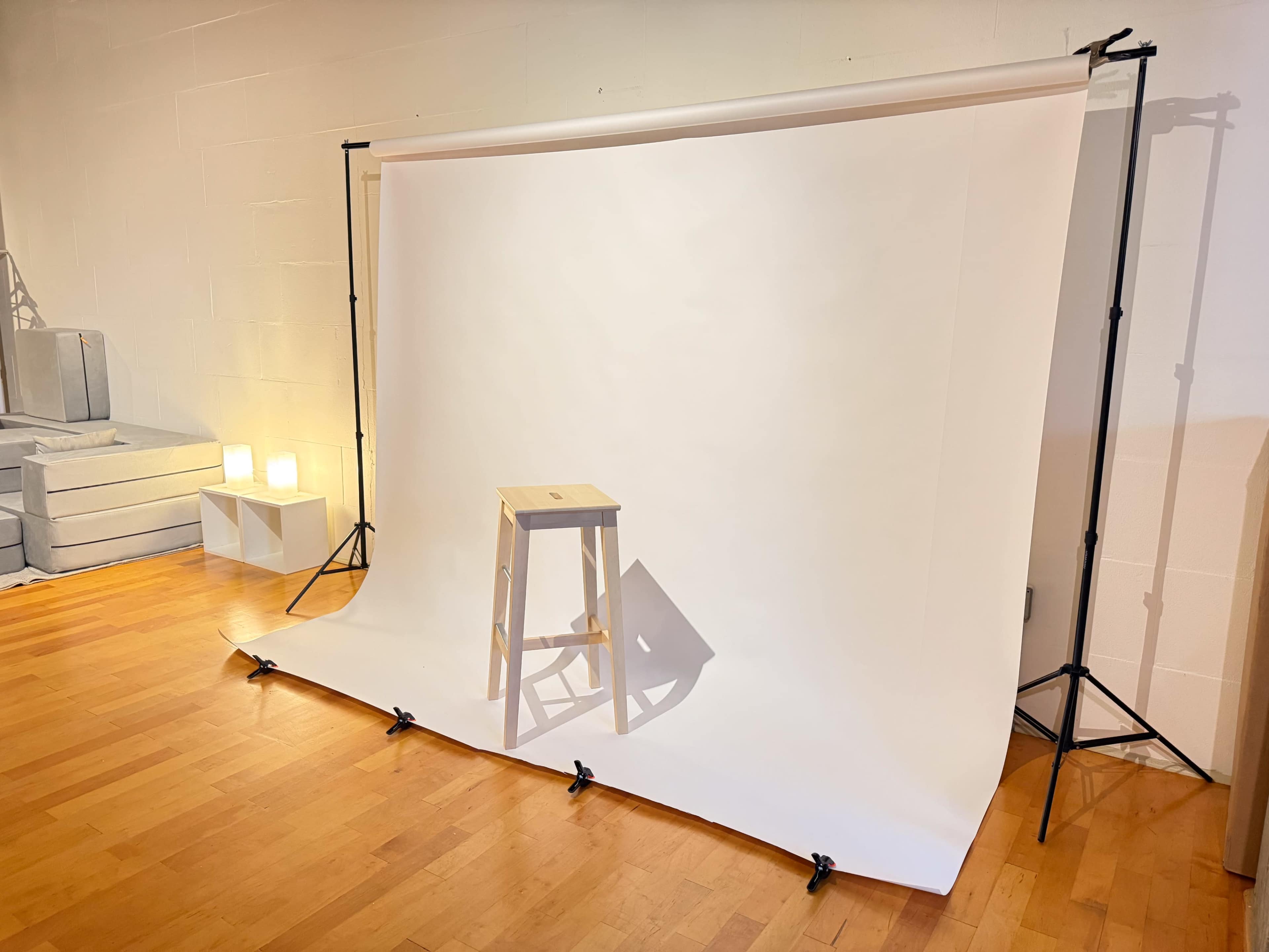 Minimalist Photo Studio w/ Backdrops & Cozy Lounge - Perfect for Creatives Image in Downtown Atlanta, Atlanta, GA