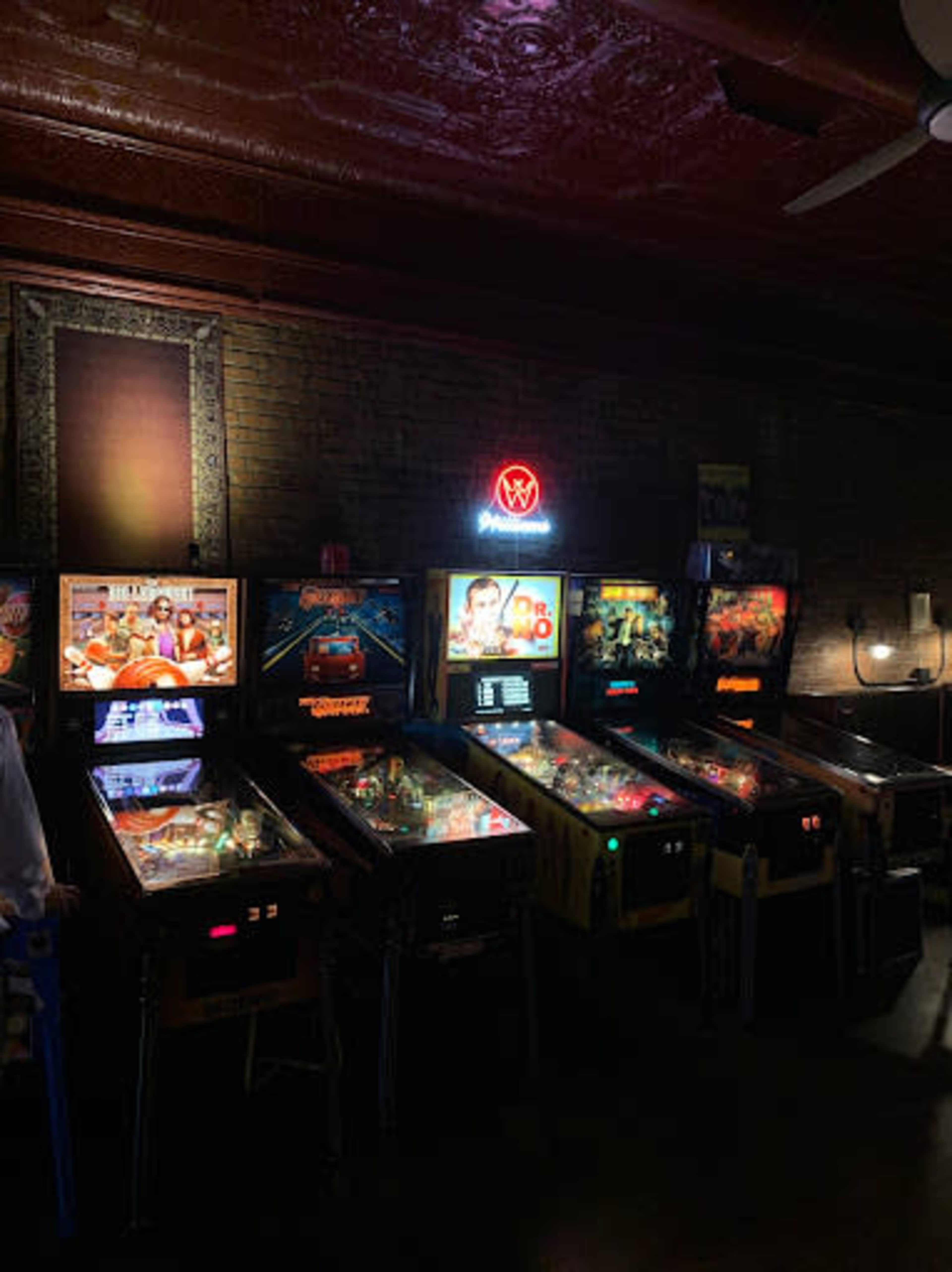 Large open area bar with cozy vibe in Park Slope Image in South Slope, Brooklyn, NY