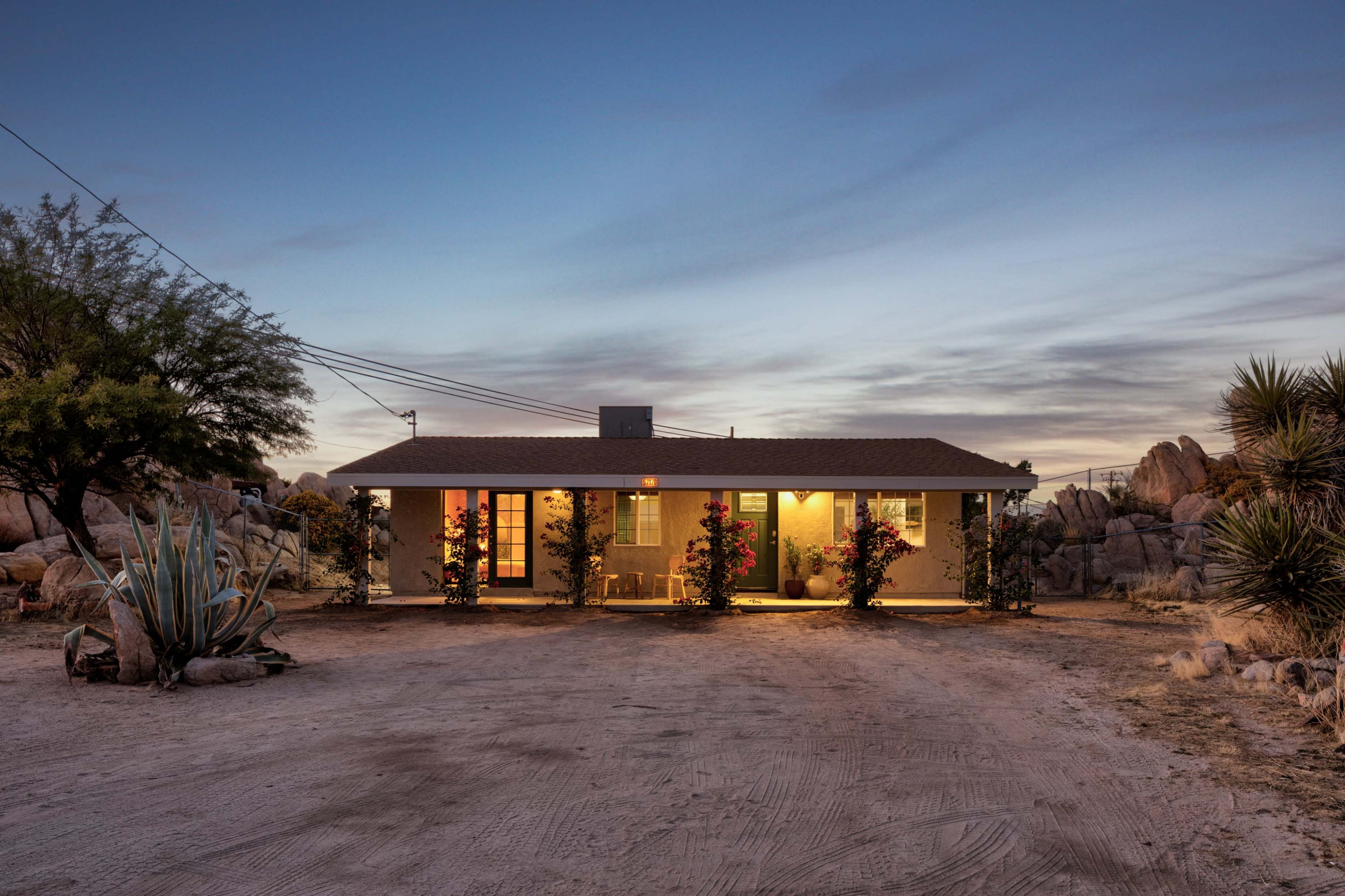 Romantic Bungalow For Couples Image in Yucca Valley, Yucca Valley, CA