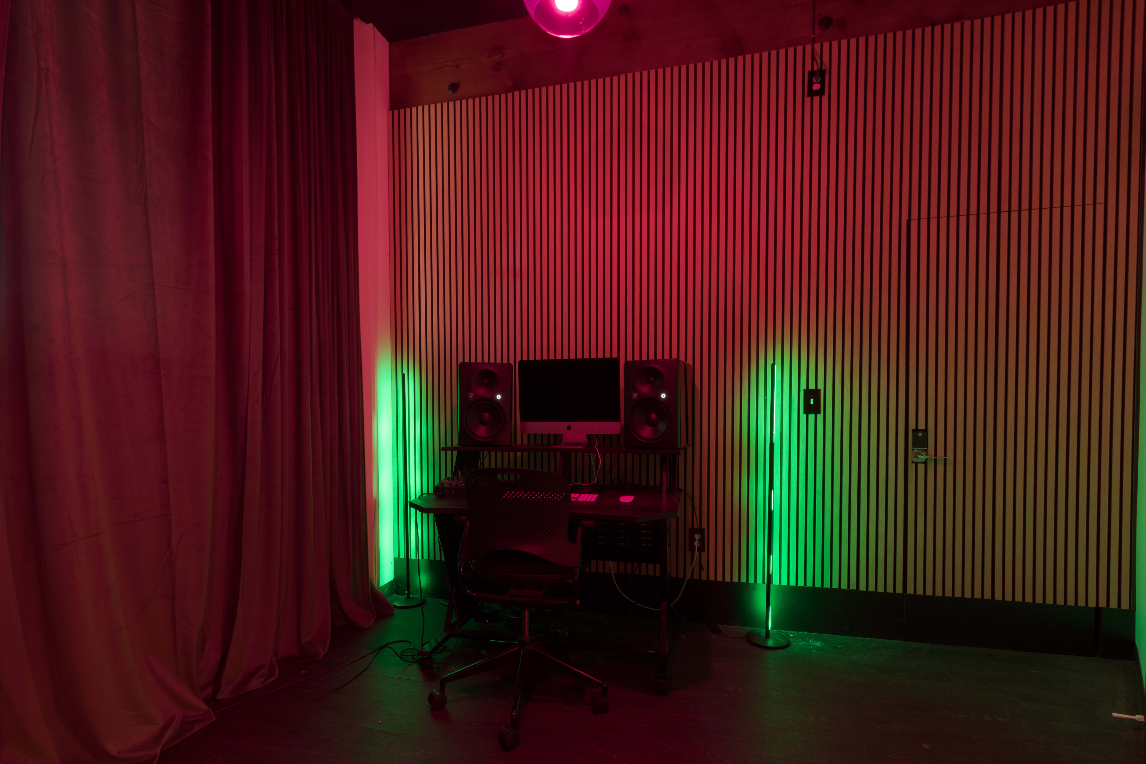 Mackie Recording Studio Image in Downtown Seattle, Seattle, WA