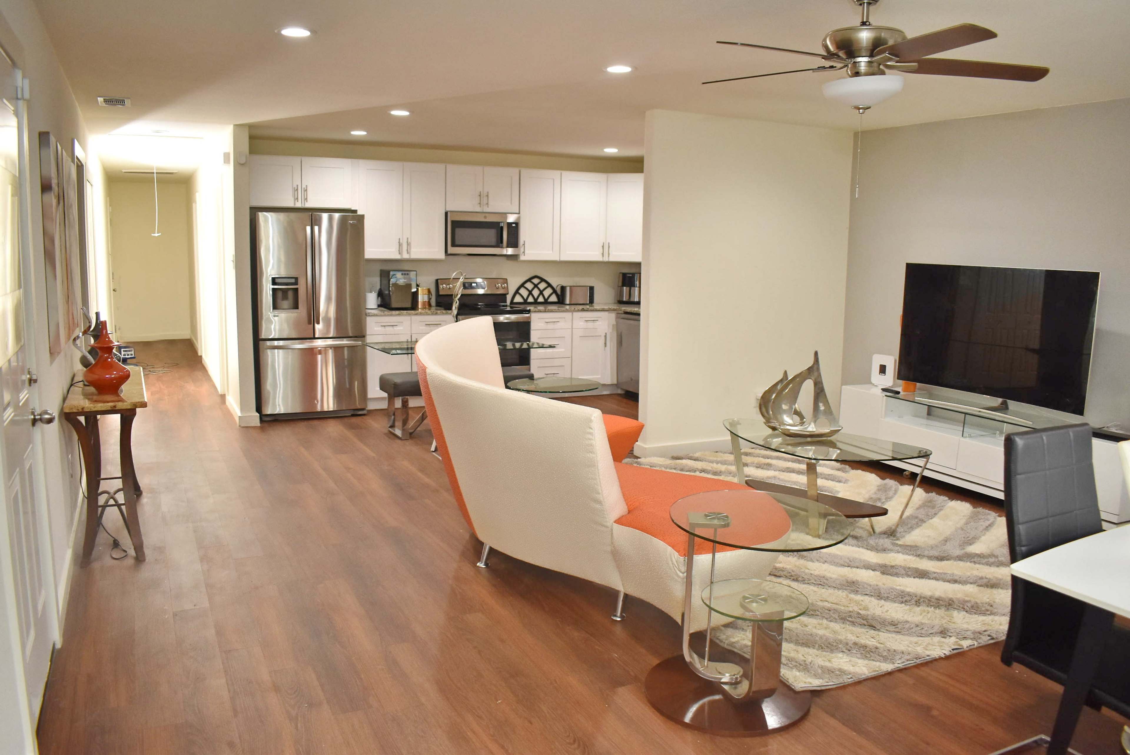 Centrally Located Work Station - Honey Comb Hideout -  Family Delight Image in South Dallas, Dallas, TX