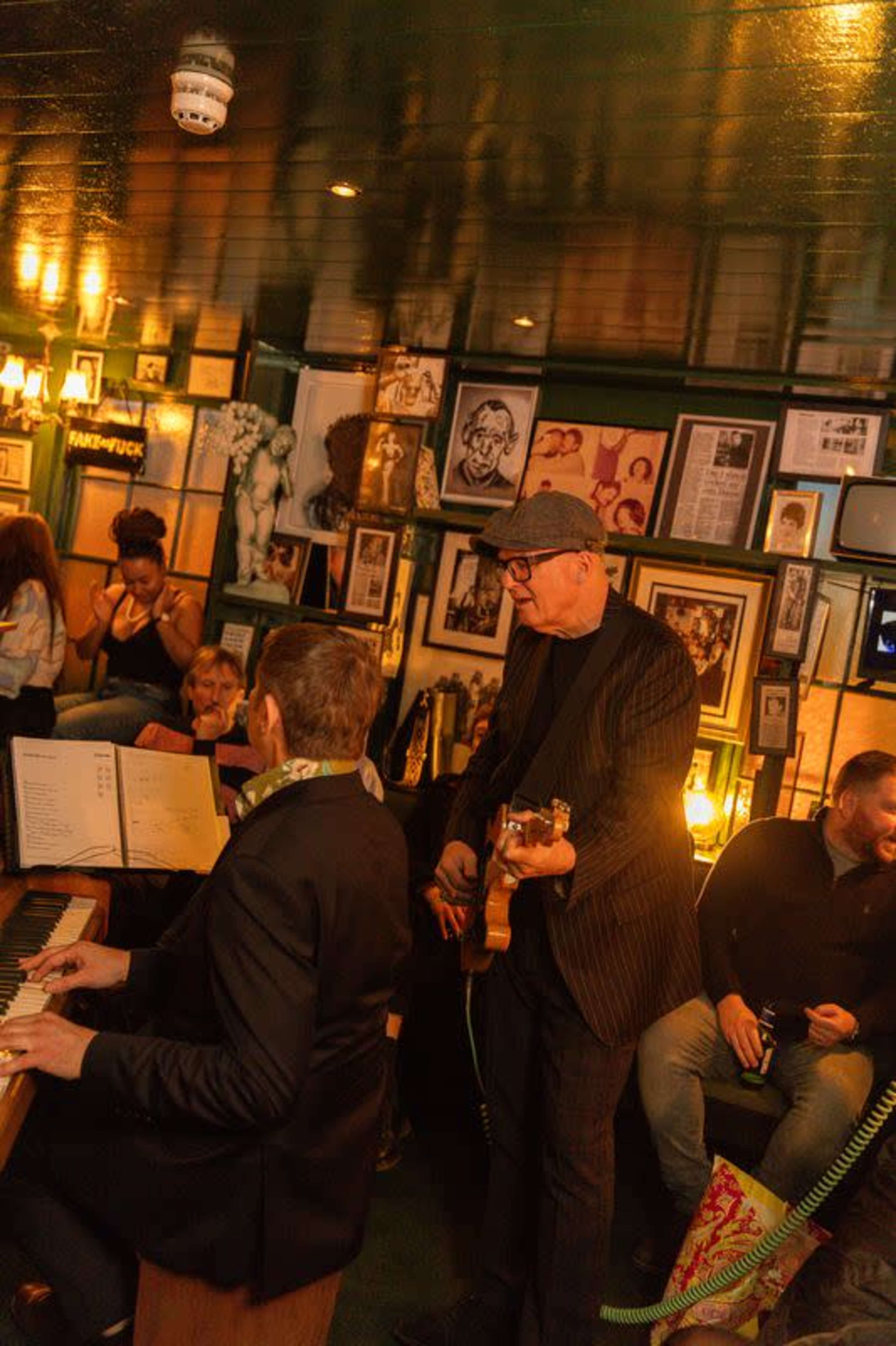 Basement Bar - The Colony Room Image in Mayfair, London, ENG
