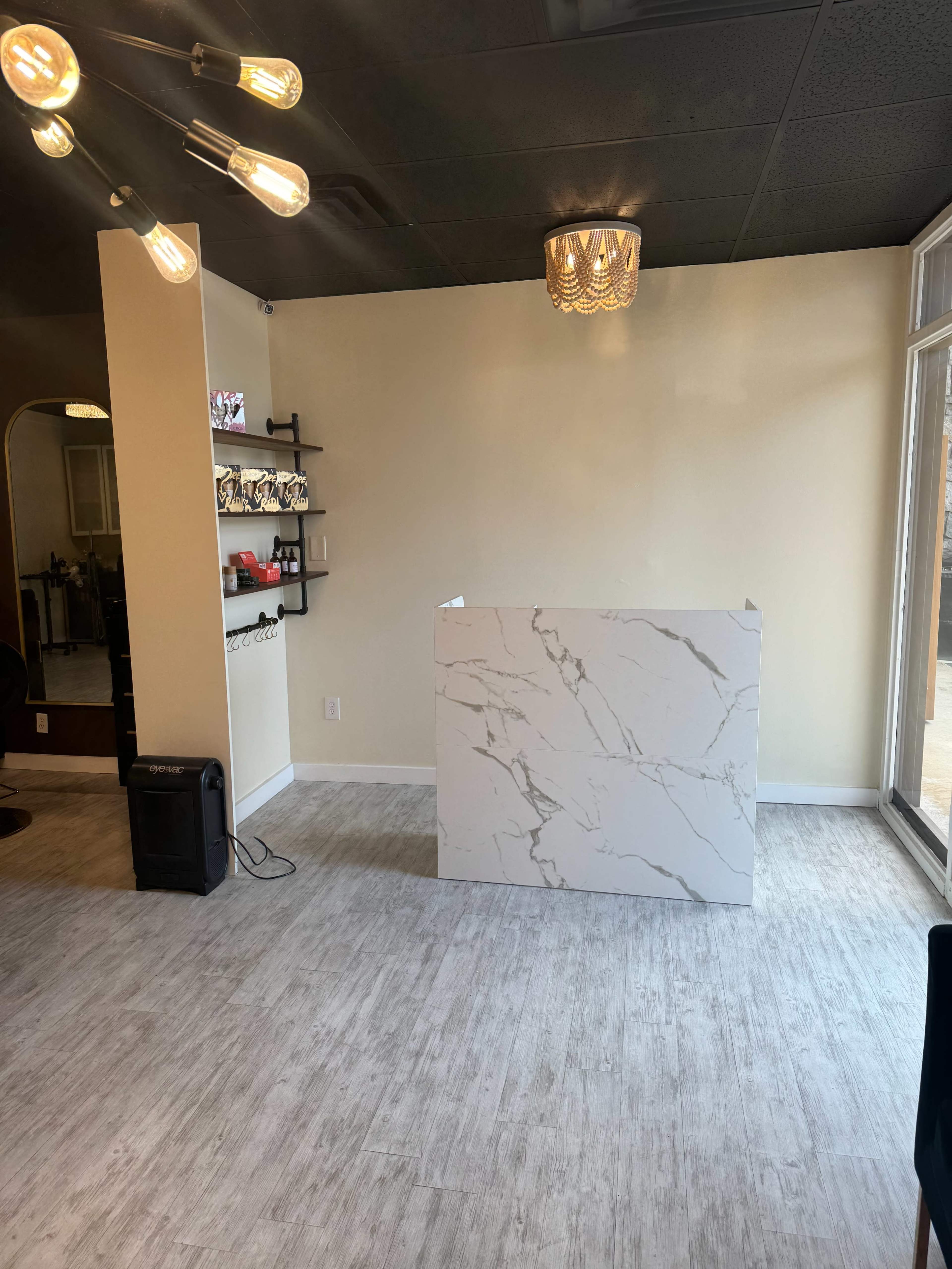 Chic Hair Salon with Free Parking Image in Piedmont Heights, atlanta, GA