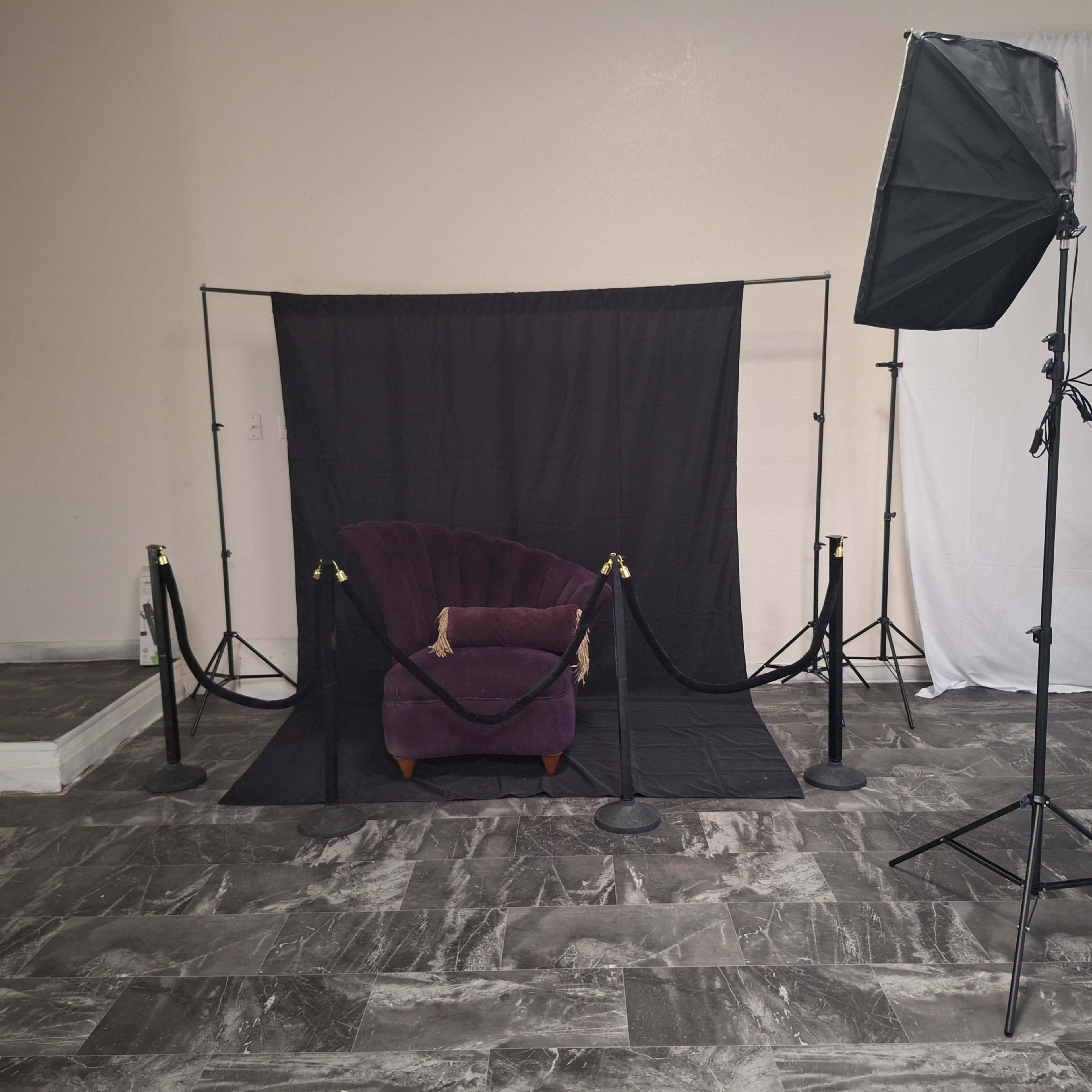 Multi set photo film studio near lake  5 min from downtown Image in Merritt, Oakland, CA