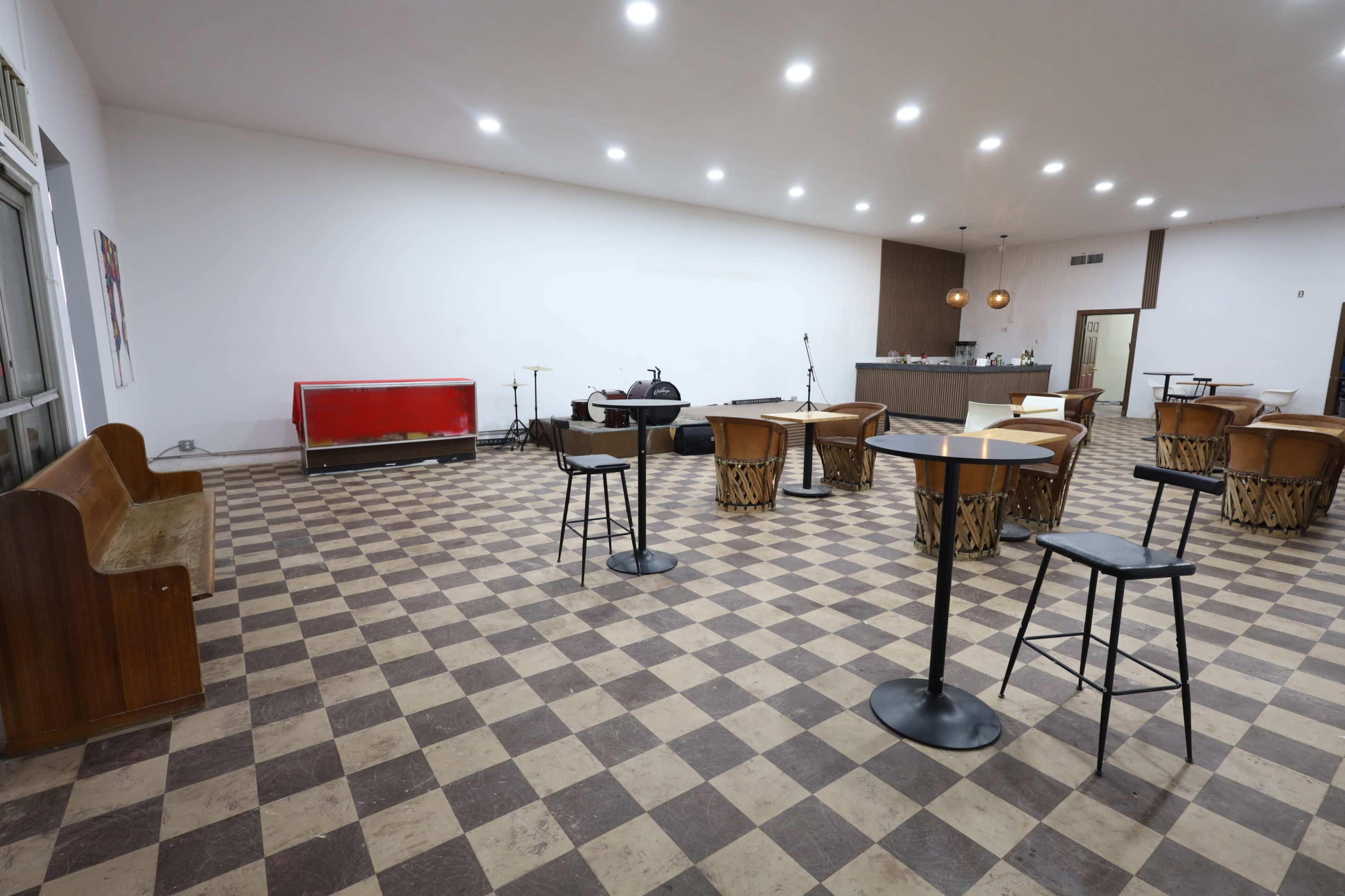 Versatile Art Gallery for Events, Photoshoots, and Performances Image in Jackson, Jackson, MS