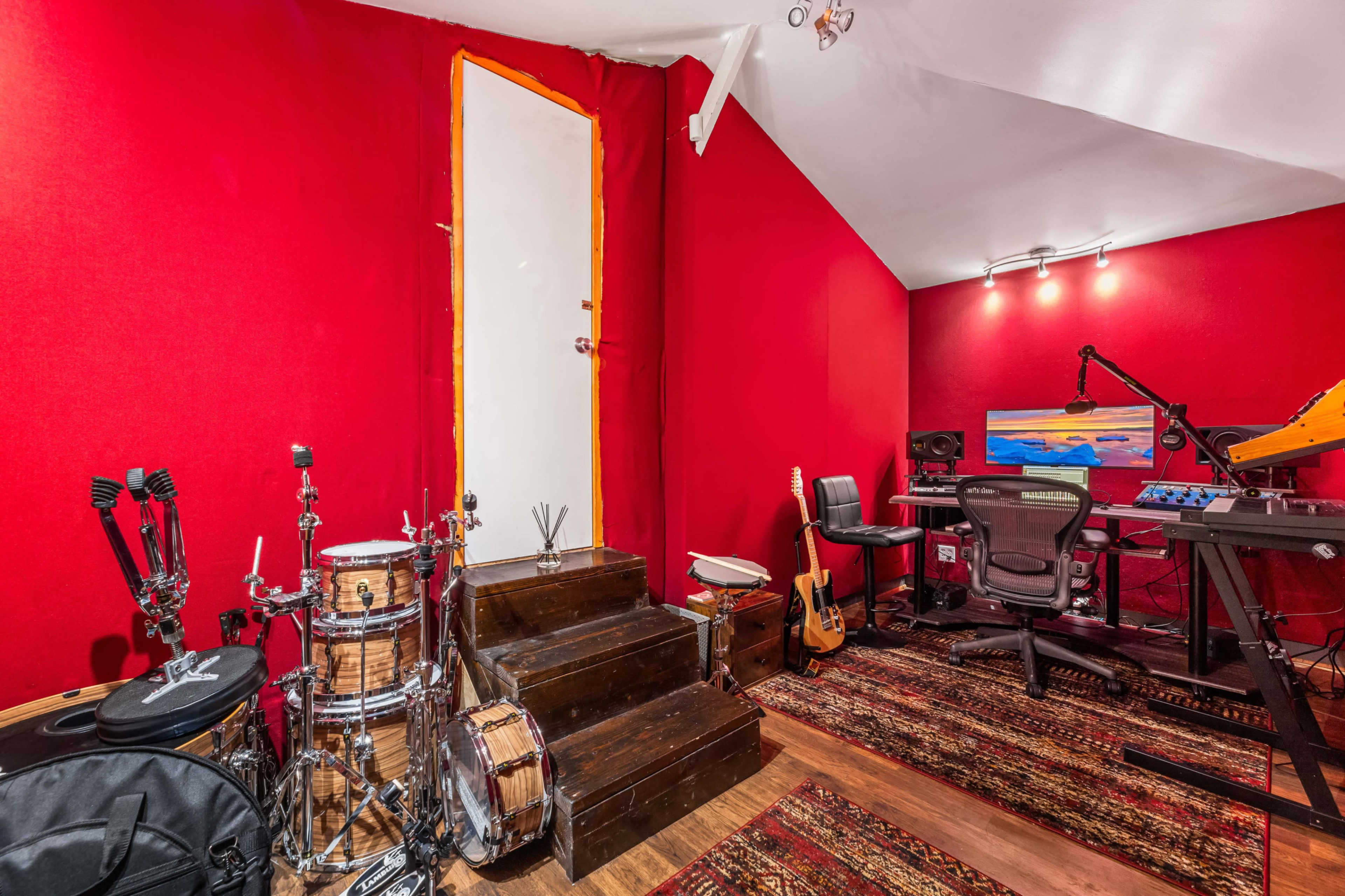 Downtown Culver Recording Studio Image in Palms, Los Angeles, CA