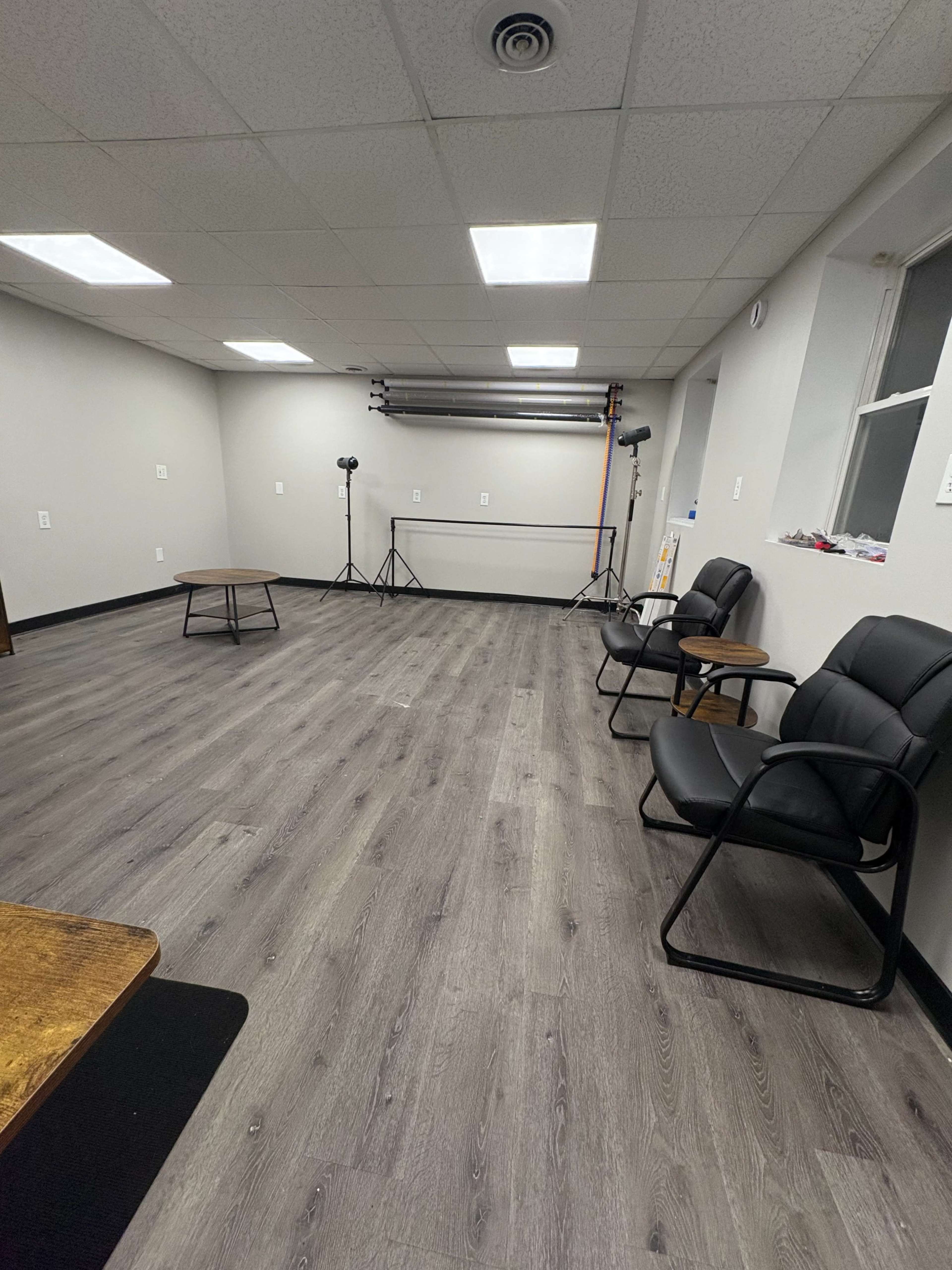 Small Photo Studio/Office Image in Mohawk, Fonda, NY