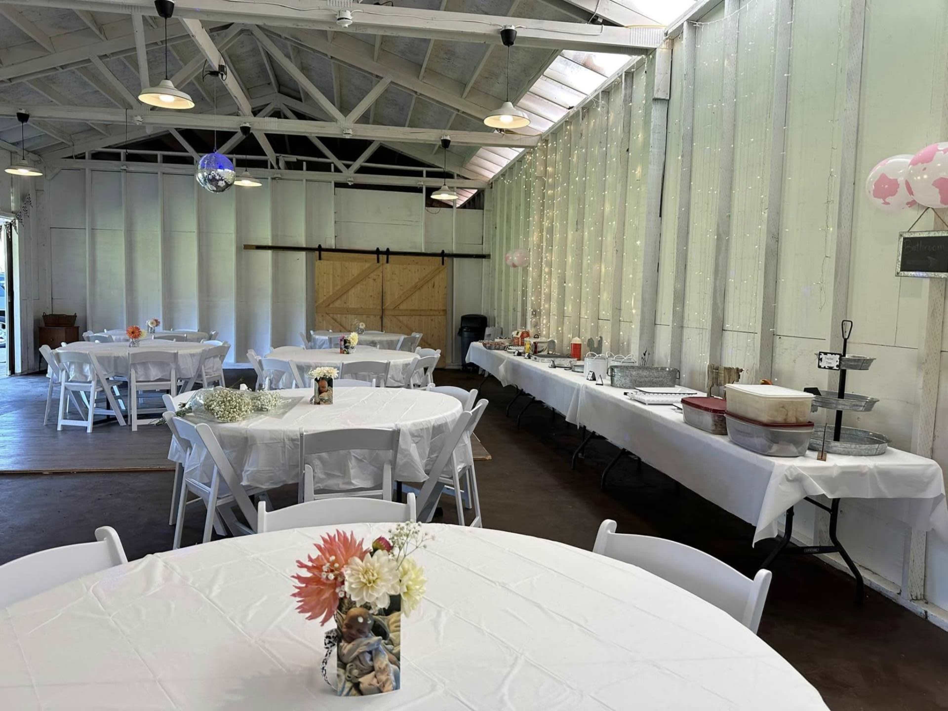 Beautiful home with rustic event space Image in , Arlington, WA