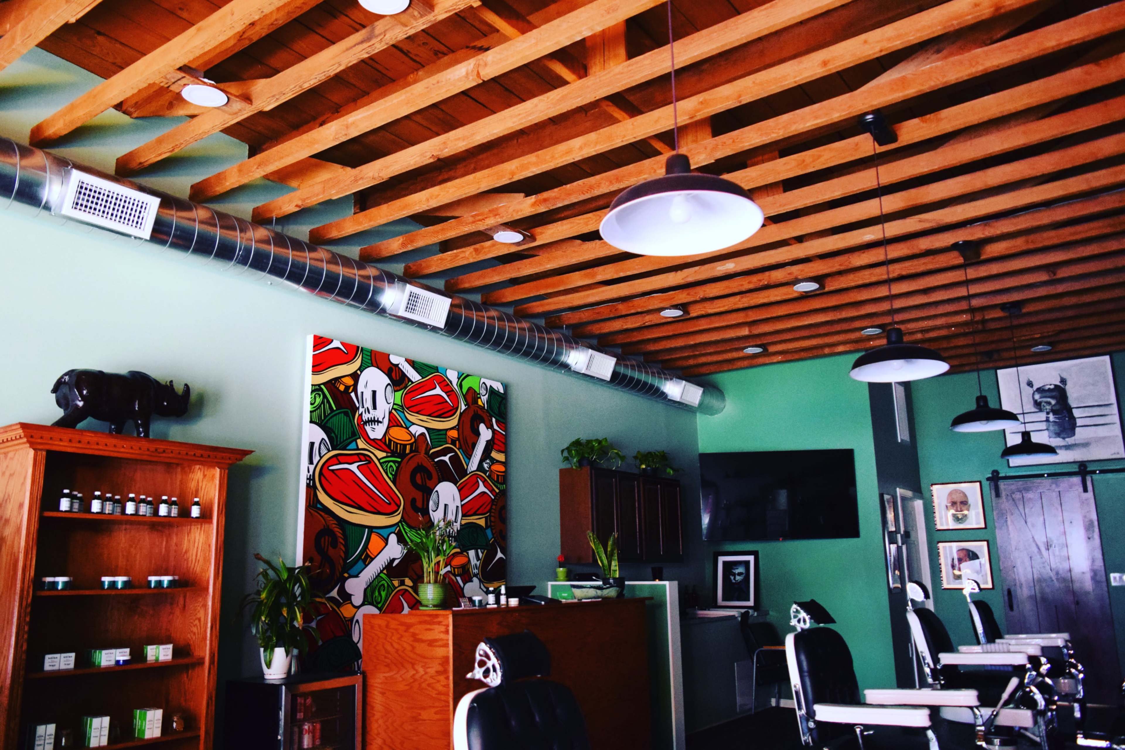 Classic Modern Luxury Barbershop Image in Beverly Grove, Los Angeles, CA