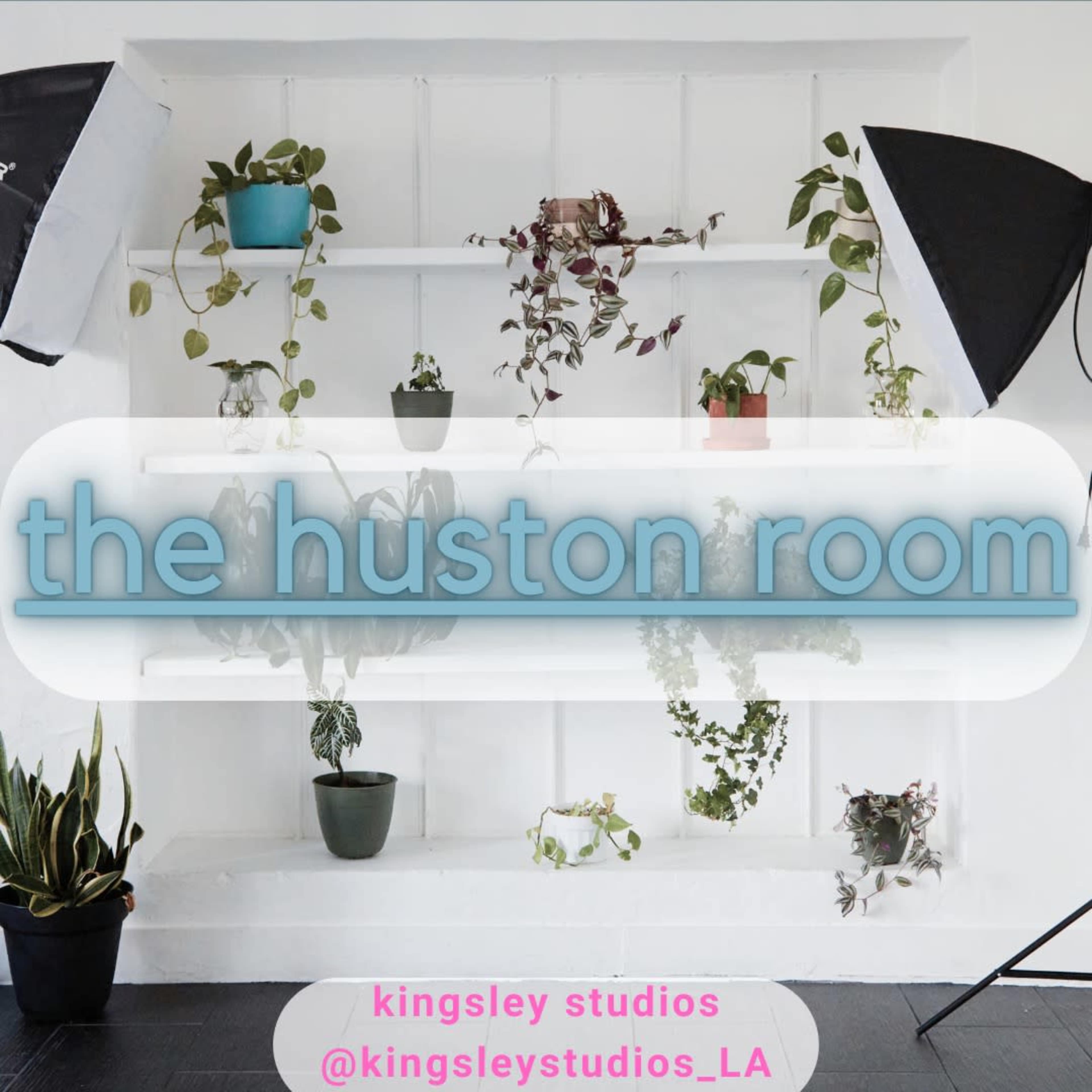 Roomy Centrally located rehearsal/small photography studio on Hollywood Blvd Image in Los Feliz, Los angeles, CA
