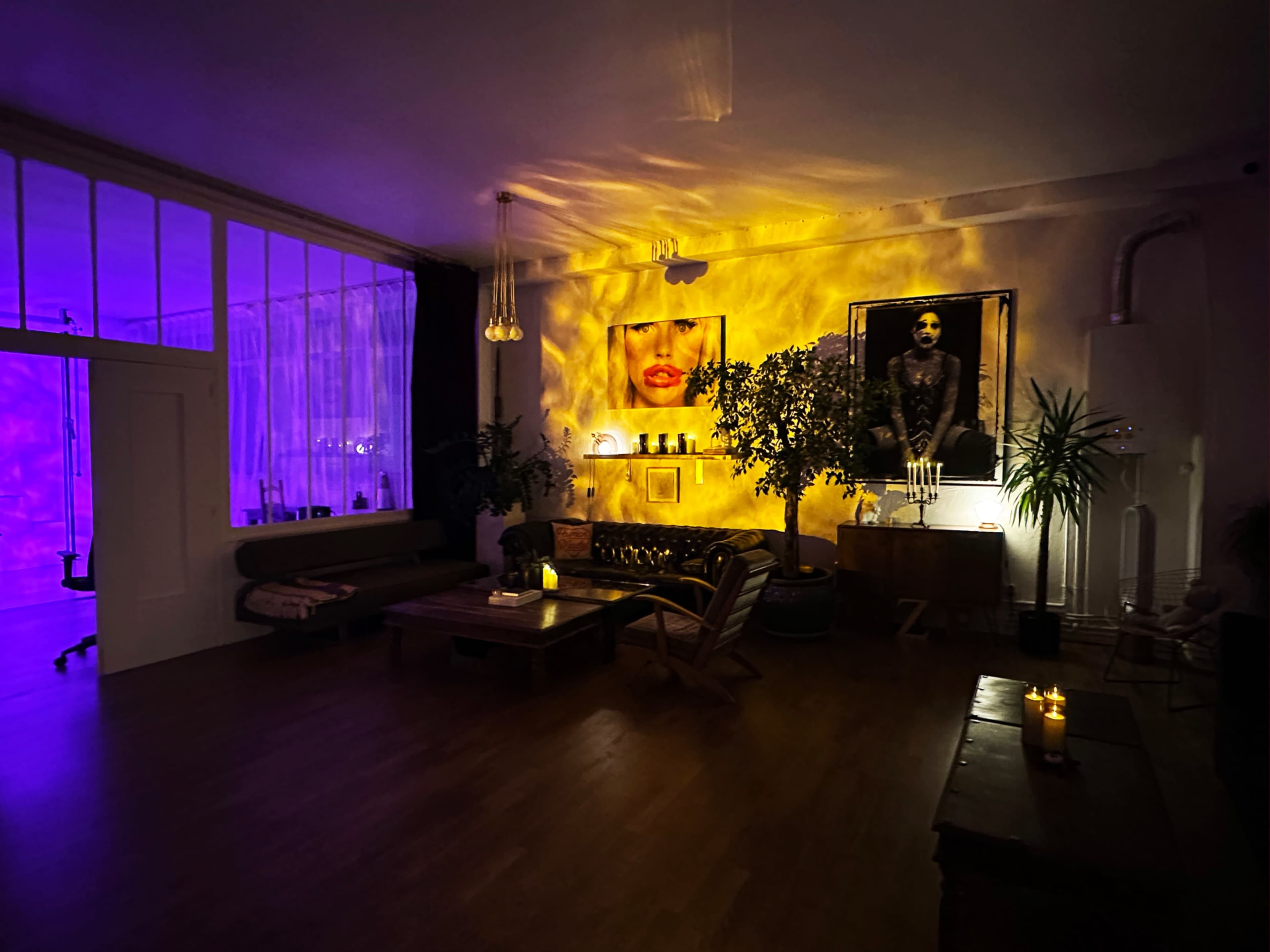 “OZE – L’espace d’une nuit, l’empreinte d’une vie.” Image in Ménilmontant, Paris, 