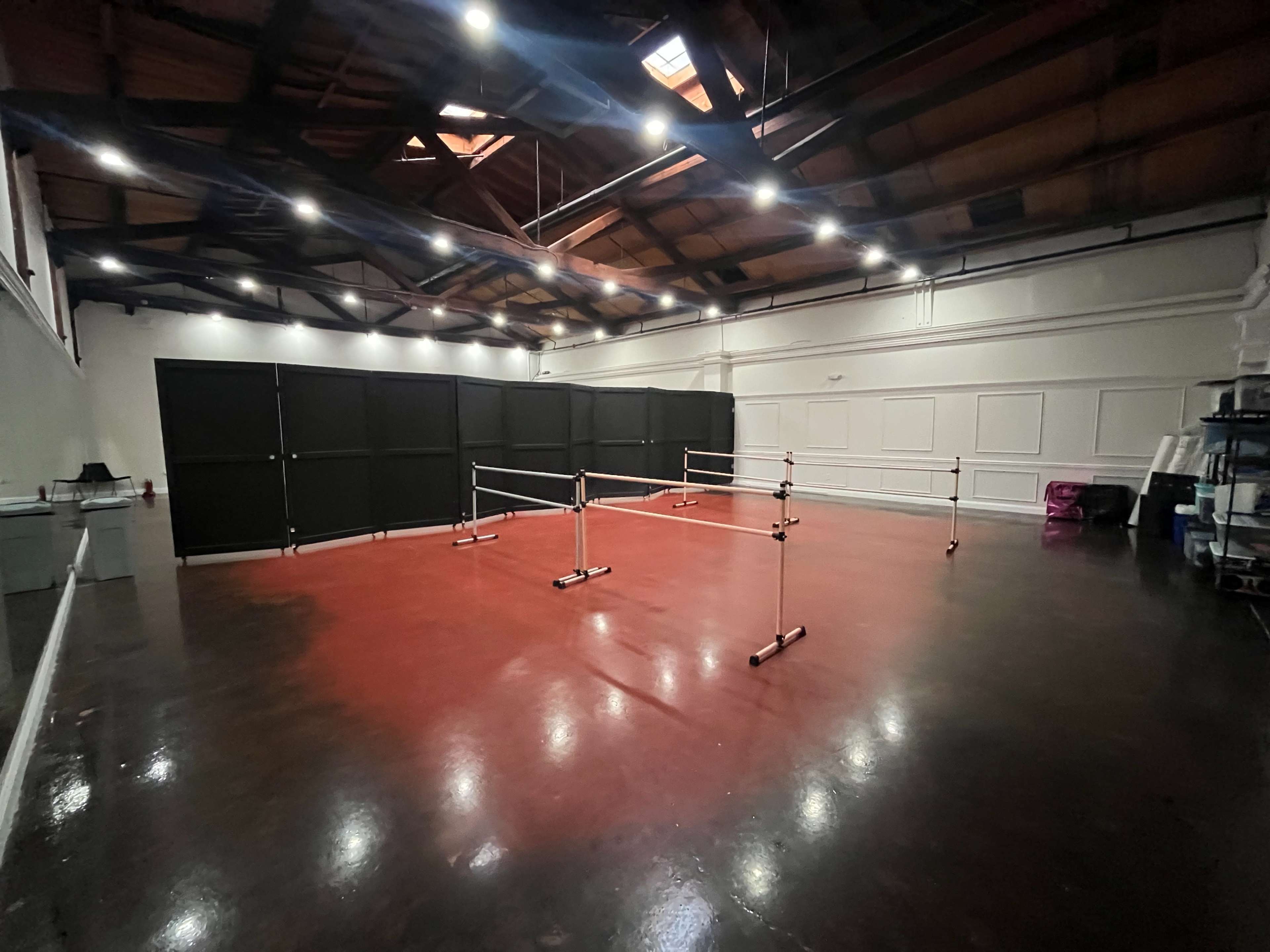 East Fall studio with exposed ceilings Image in Upper North Philadelphia, Philadelphia, PA