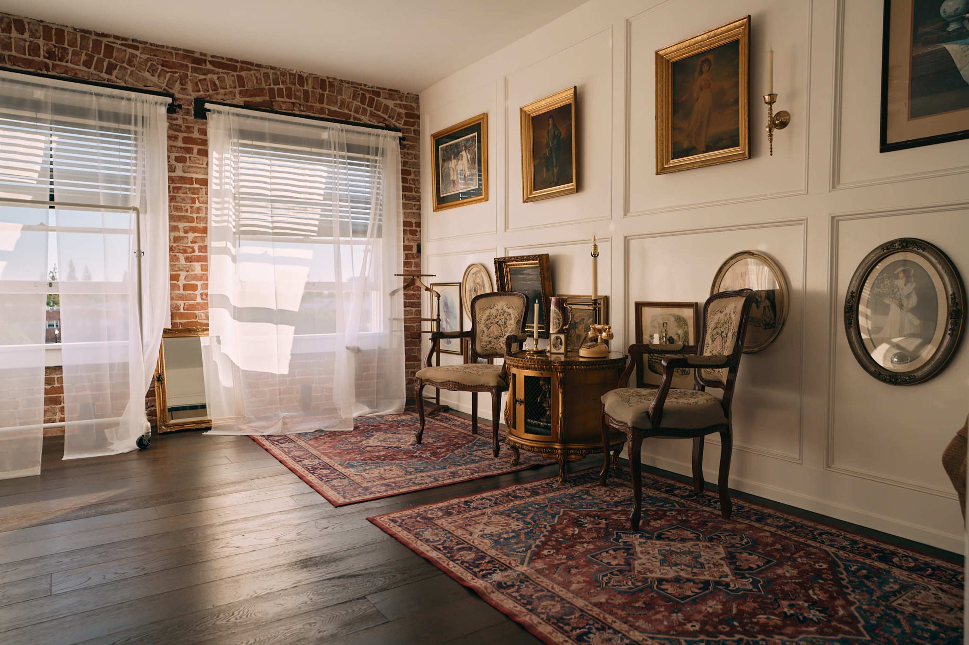 DayLight  Vintage/Modern Photo Studio Orange County Image in Downtown, Santa Ana, CA