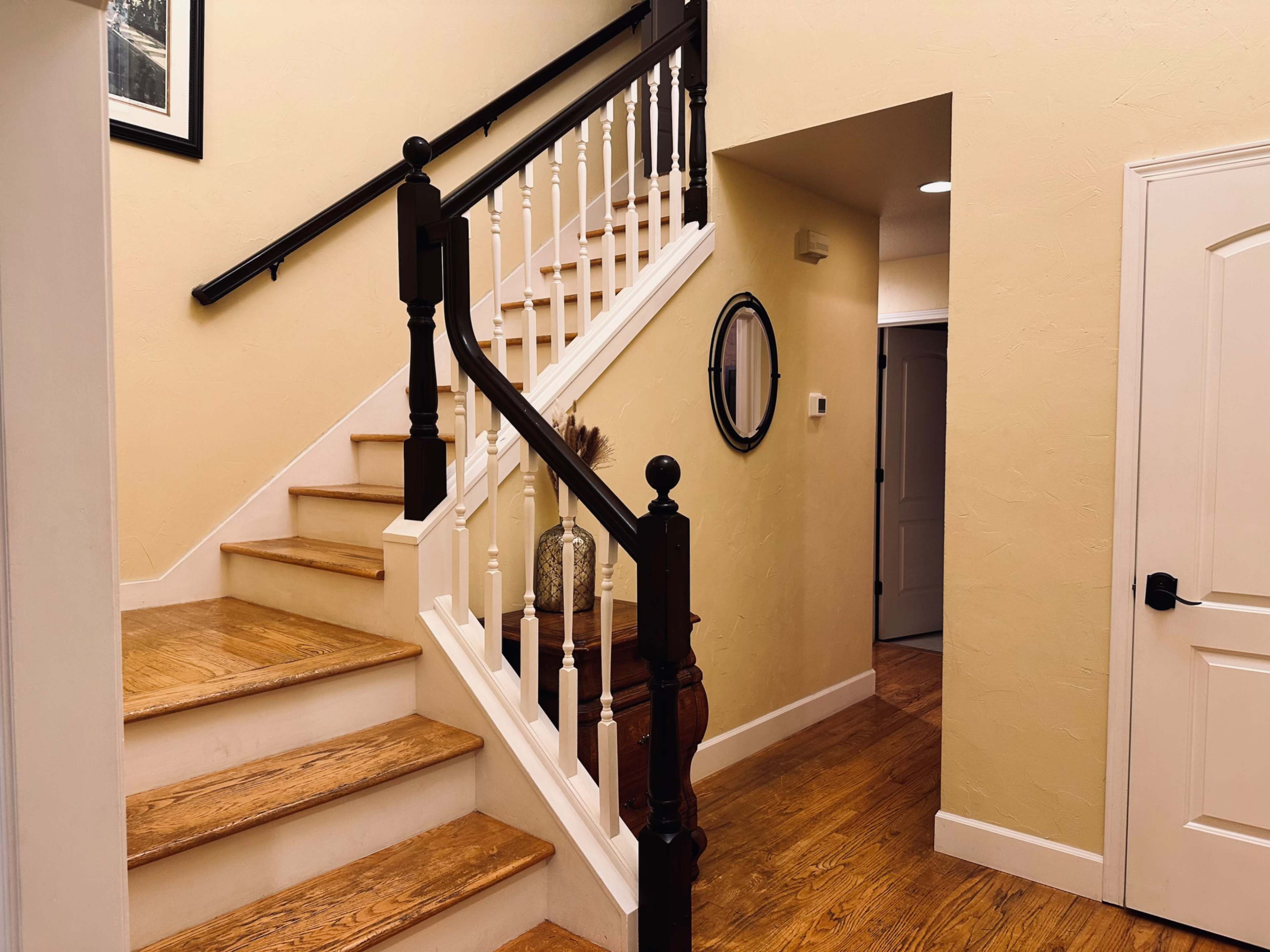 Bella- a large stylish home Image in Corvallis, Corvallis, OR