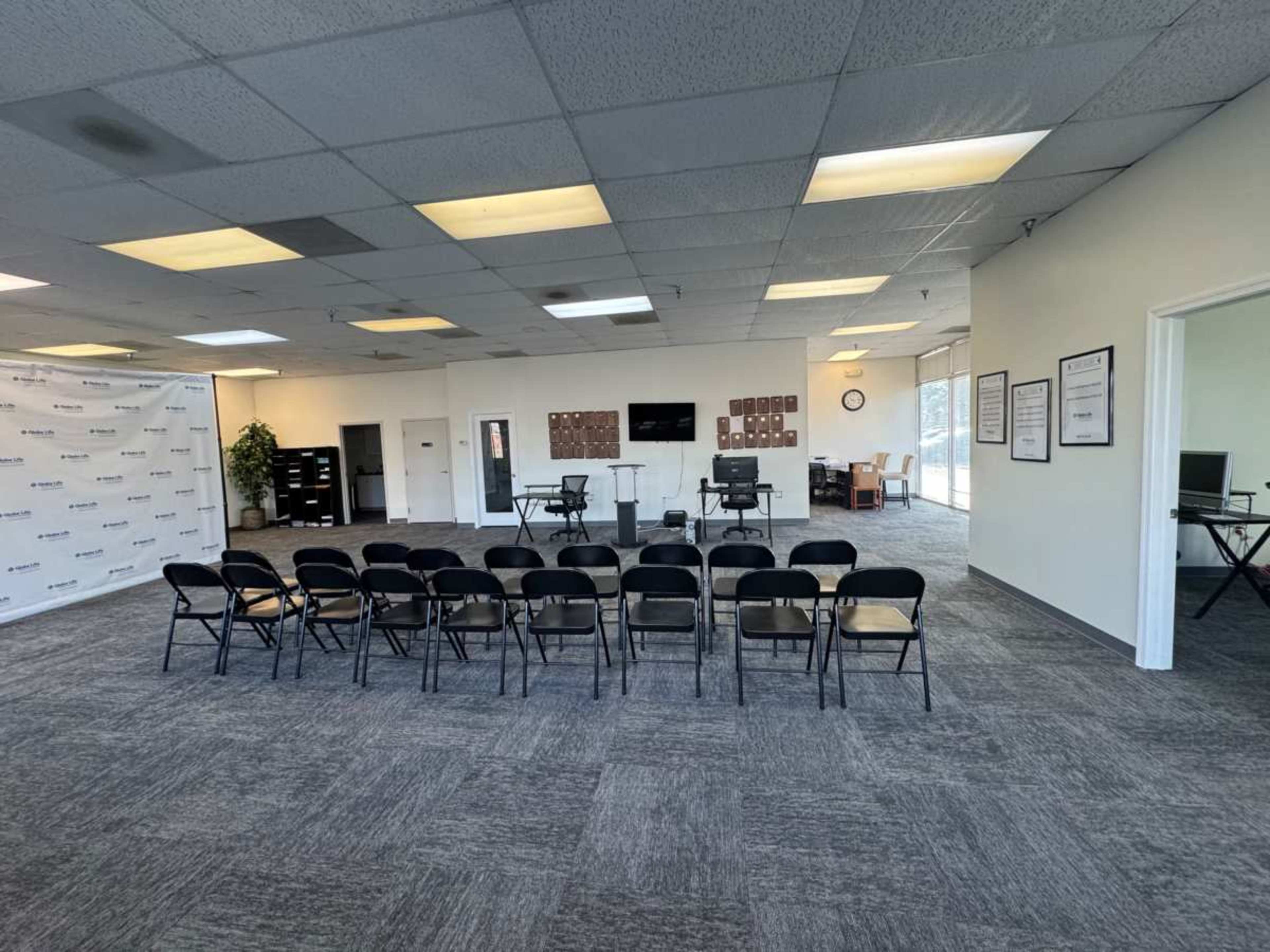 Office space,  party, celebration or church service Image in Glenn Dale, Lanham, MD
