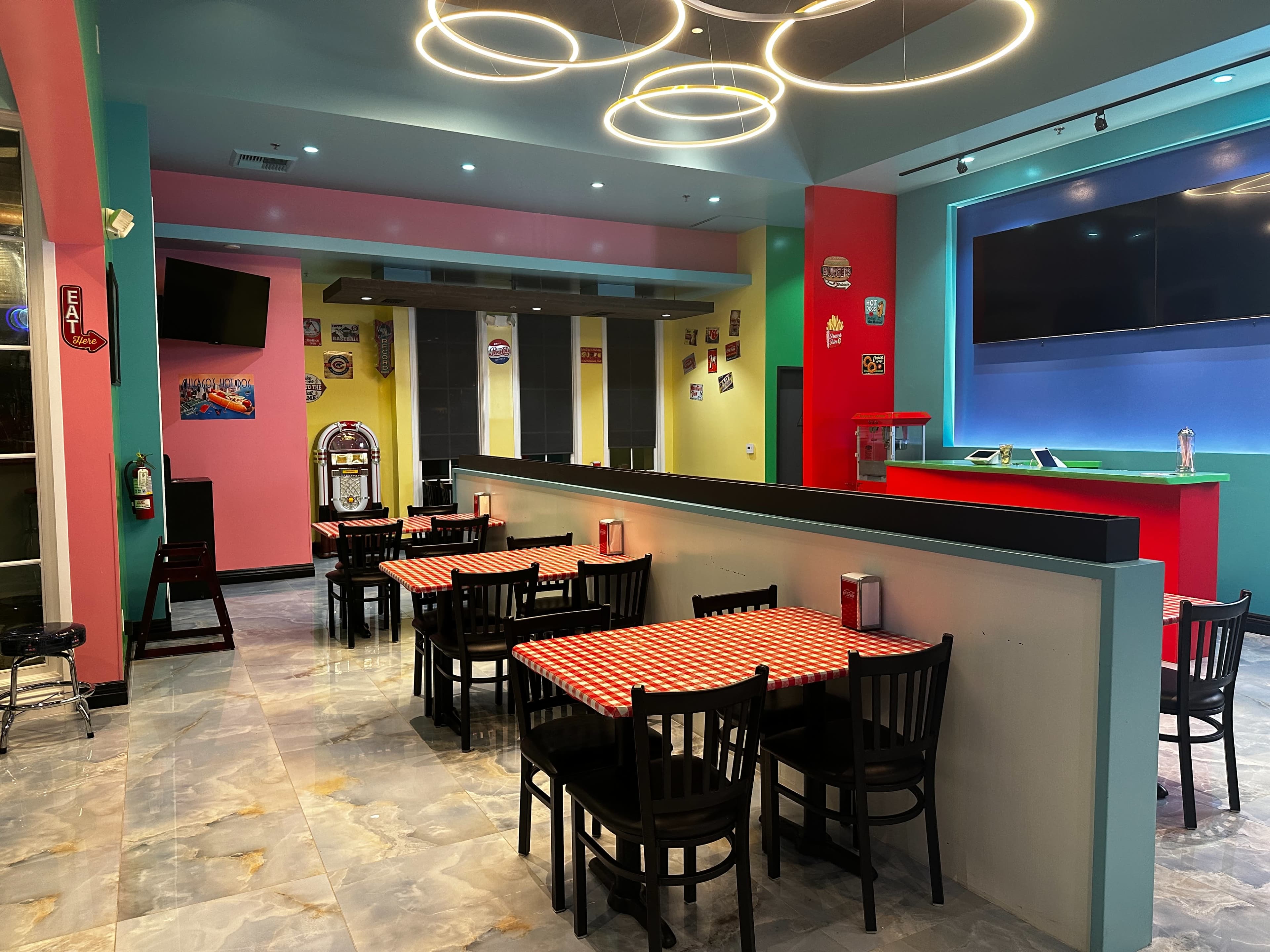 Retro-Inspired Diner in Newbury Park – Colorful 50s/60s Vibes, Neon Lights & Vintage Americana Restaurant Image in Newbury Park, Newbury Park, CA