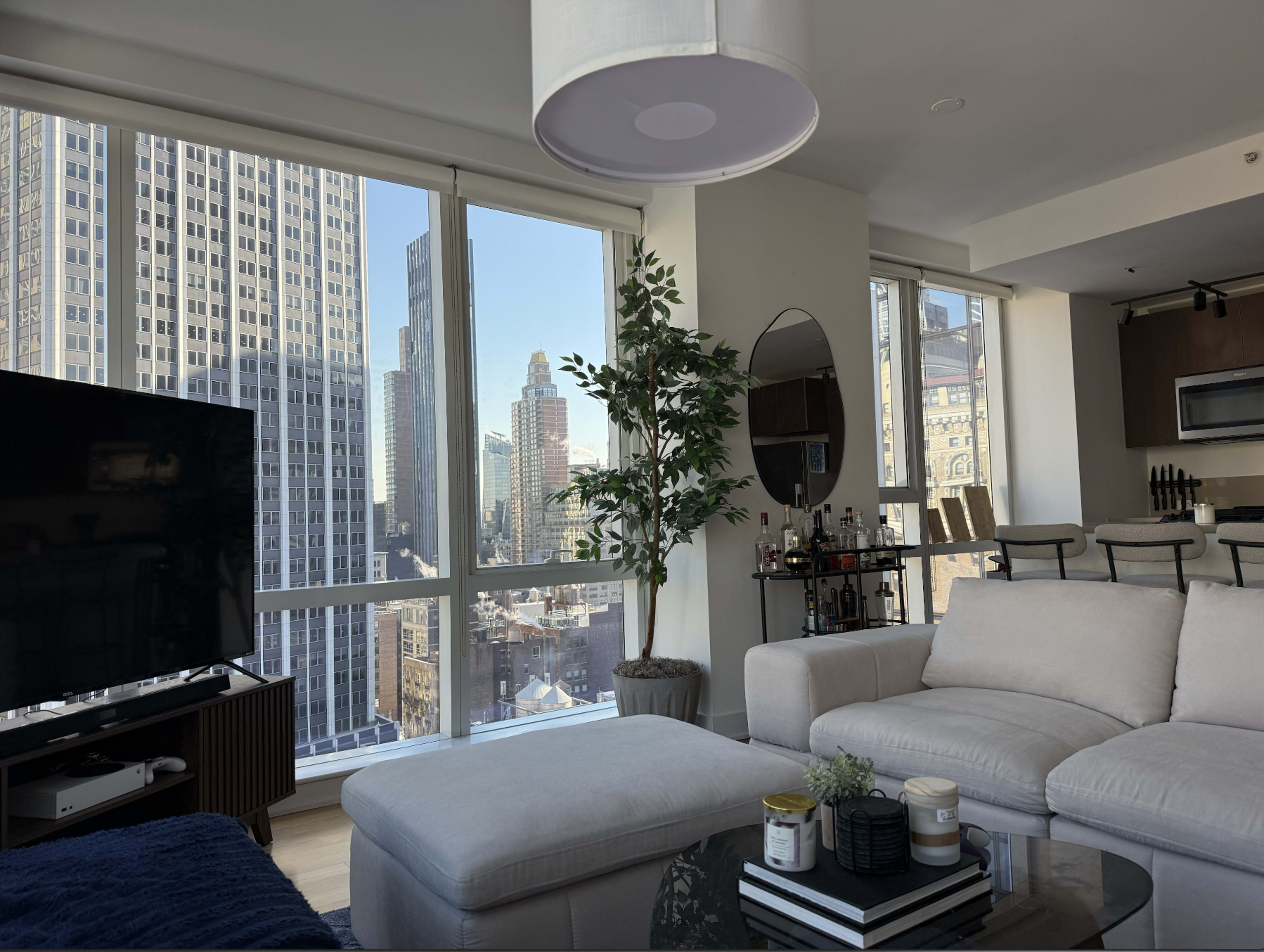 Luxurious 2BR High-Rise — in Midtown Manhattan NYC!, New York, NY ...
