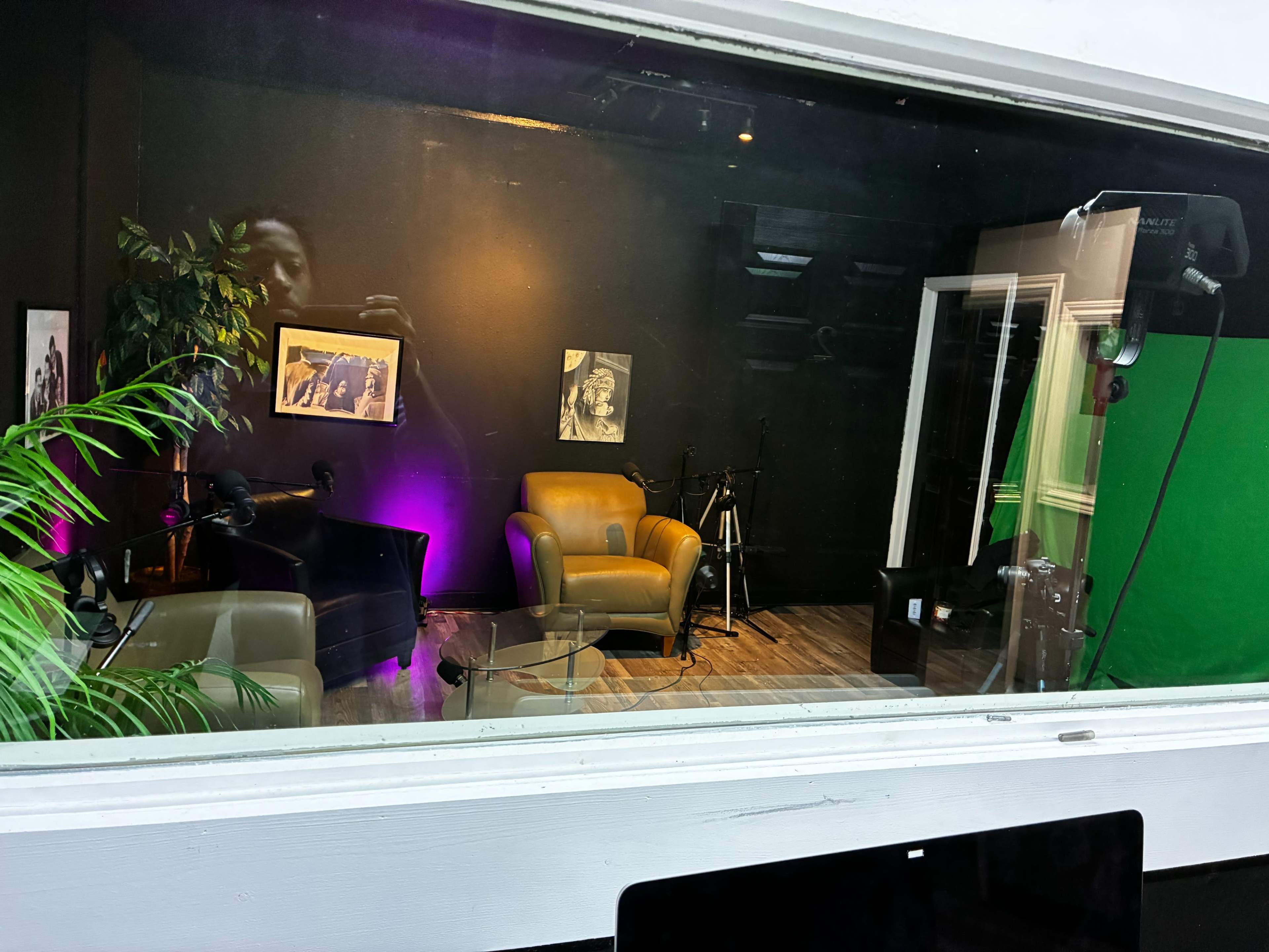 Right off Hwy 67 in Duncanville, club venue, dance hall, podcast studio, tattoo shop, studio film hub... Image in Duncanville, Duncanville, TX