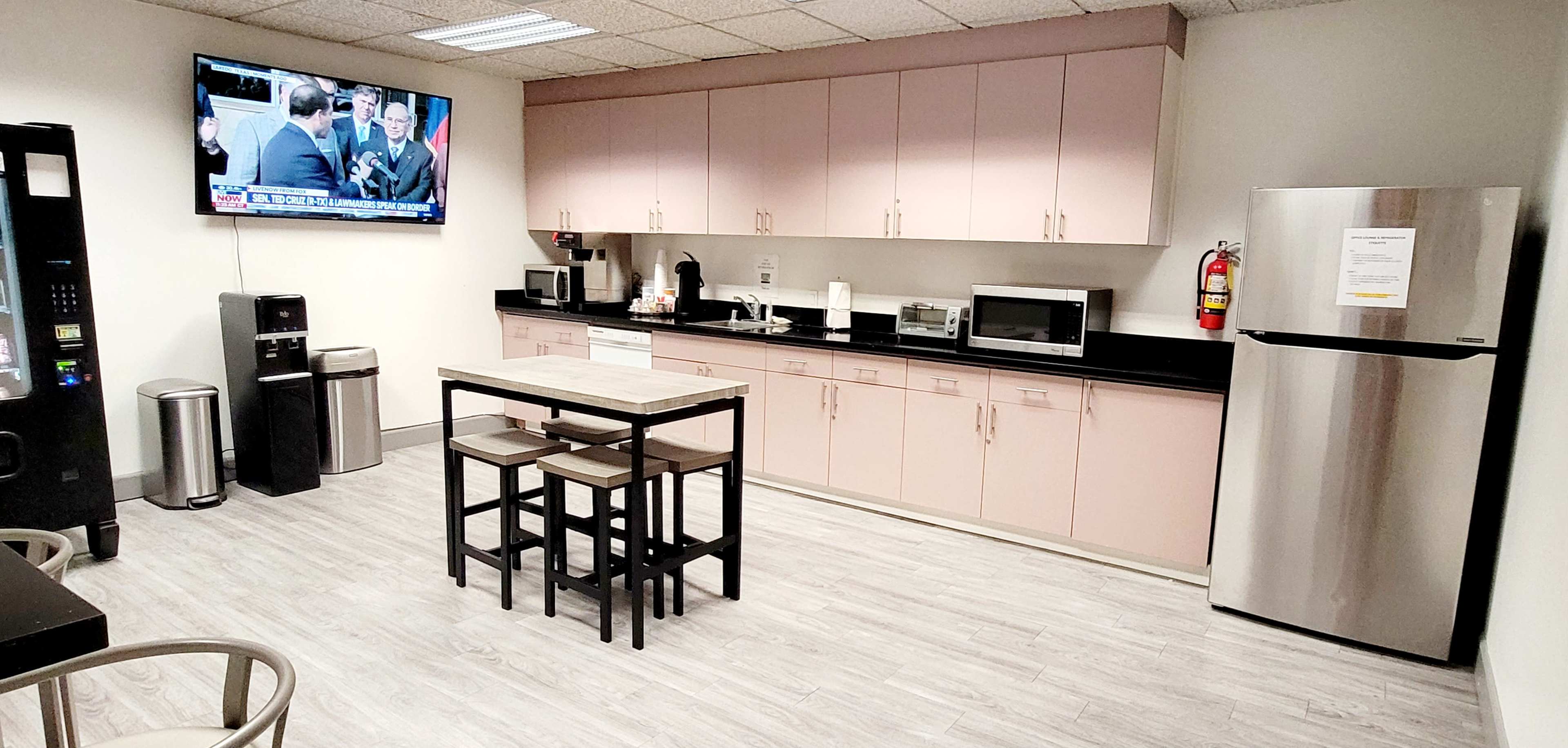 Conference Room in Prime Location Near Downtown Image in Magnolia Center, Riverside, CA