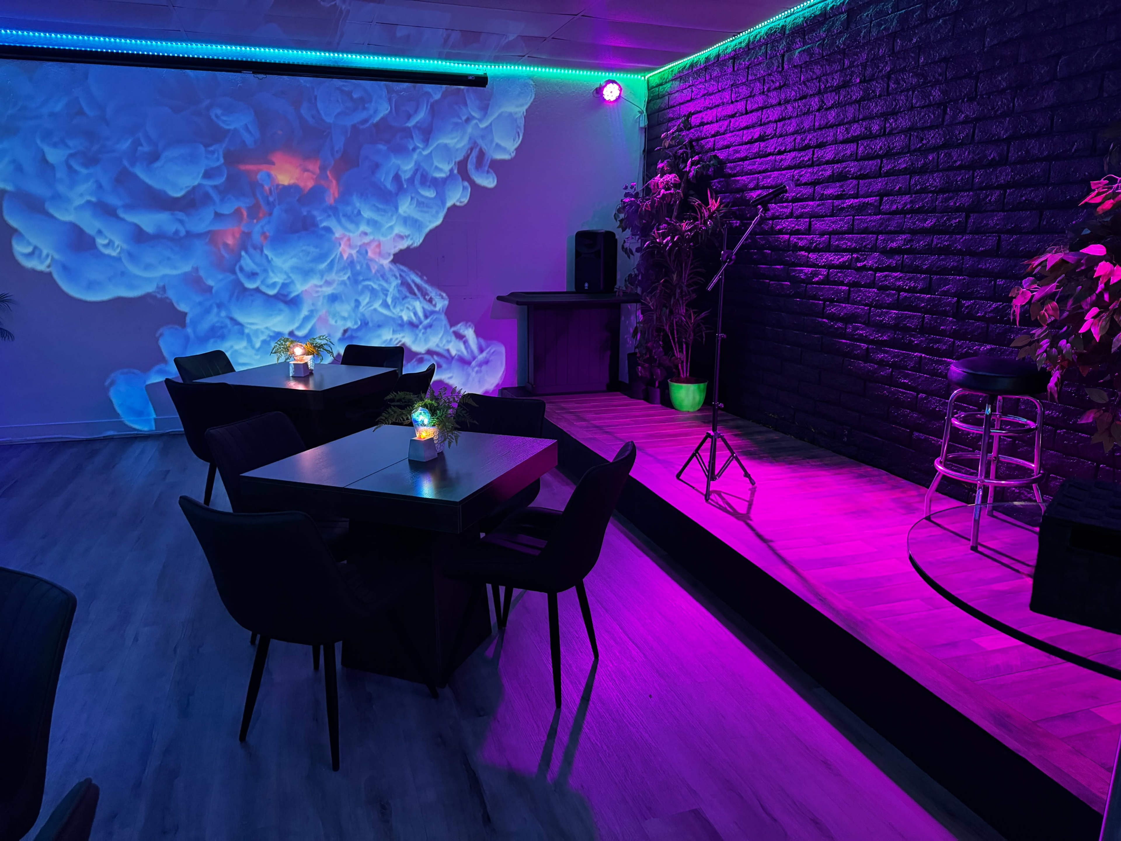 The Perfect Space for Every Event: Your Dream Lounge Awaits Image in North Mountain Village, Phoenix, AZ