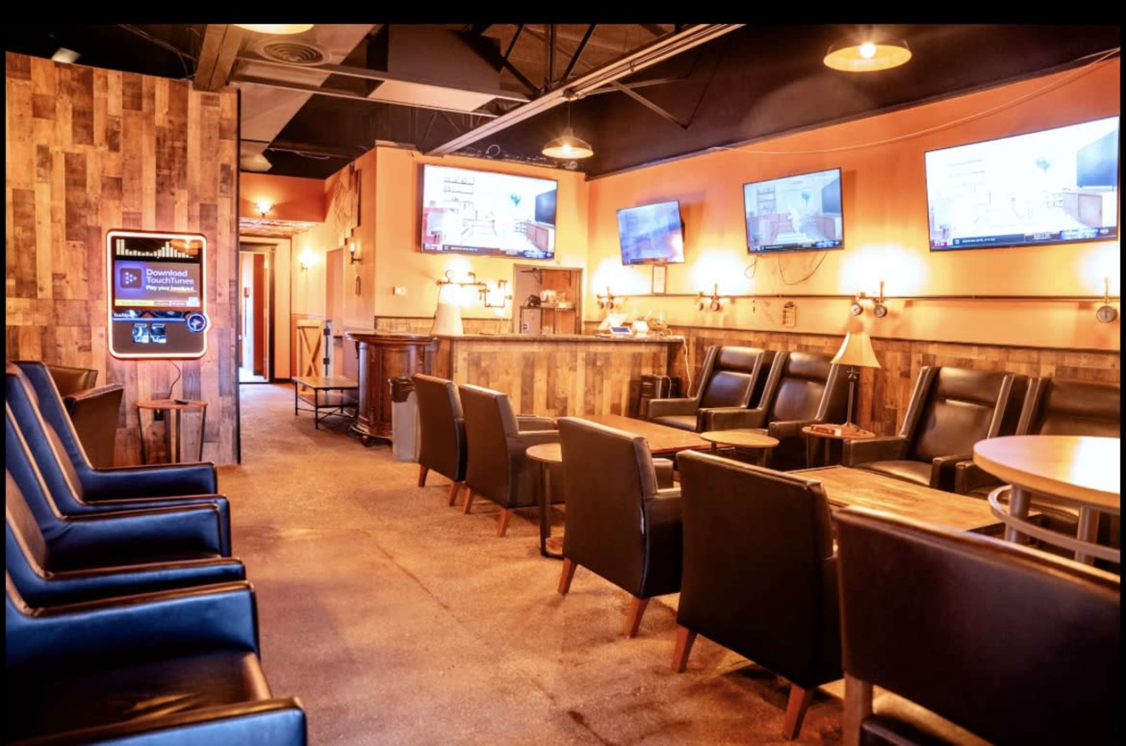 Parlays Lounge Event Rental Space Image in Babylon, West babylon, NY